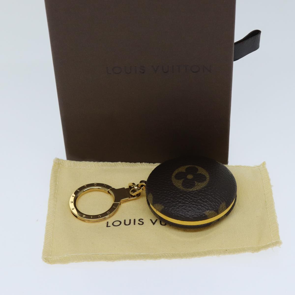 LOUIS VUITTON Monogram Multicolor Canvas Astropill Key Holder M51912 75685