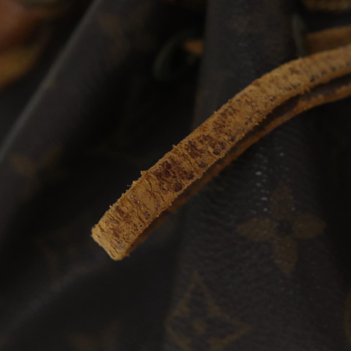 LOUIS VUITTON Monogram Petit Noe Shoulder Bag M42226 LV 75782