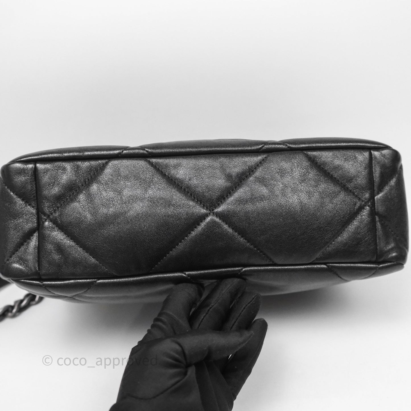 Chanel 19 Medium Black Mixed Hardware