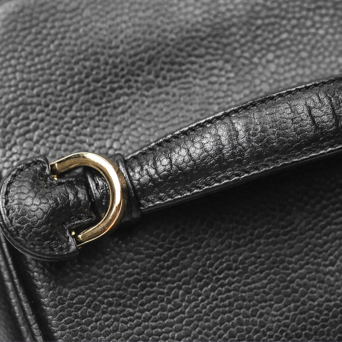 Chanel Vintage Vanity Case Black Caviar Gold Hardware