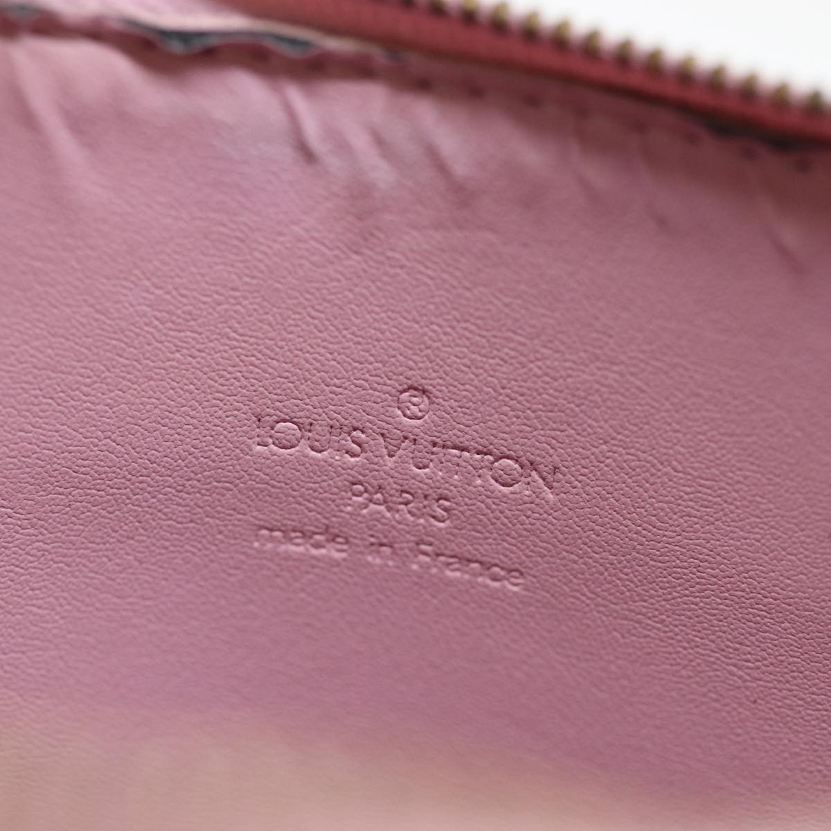 LOUIS VUITTON Monogram Vernis Motto Pouch Marshmallow Pink M91312 LV 75875