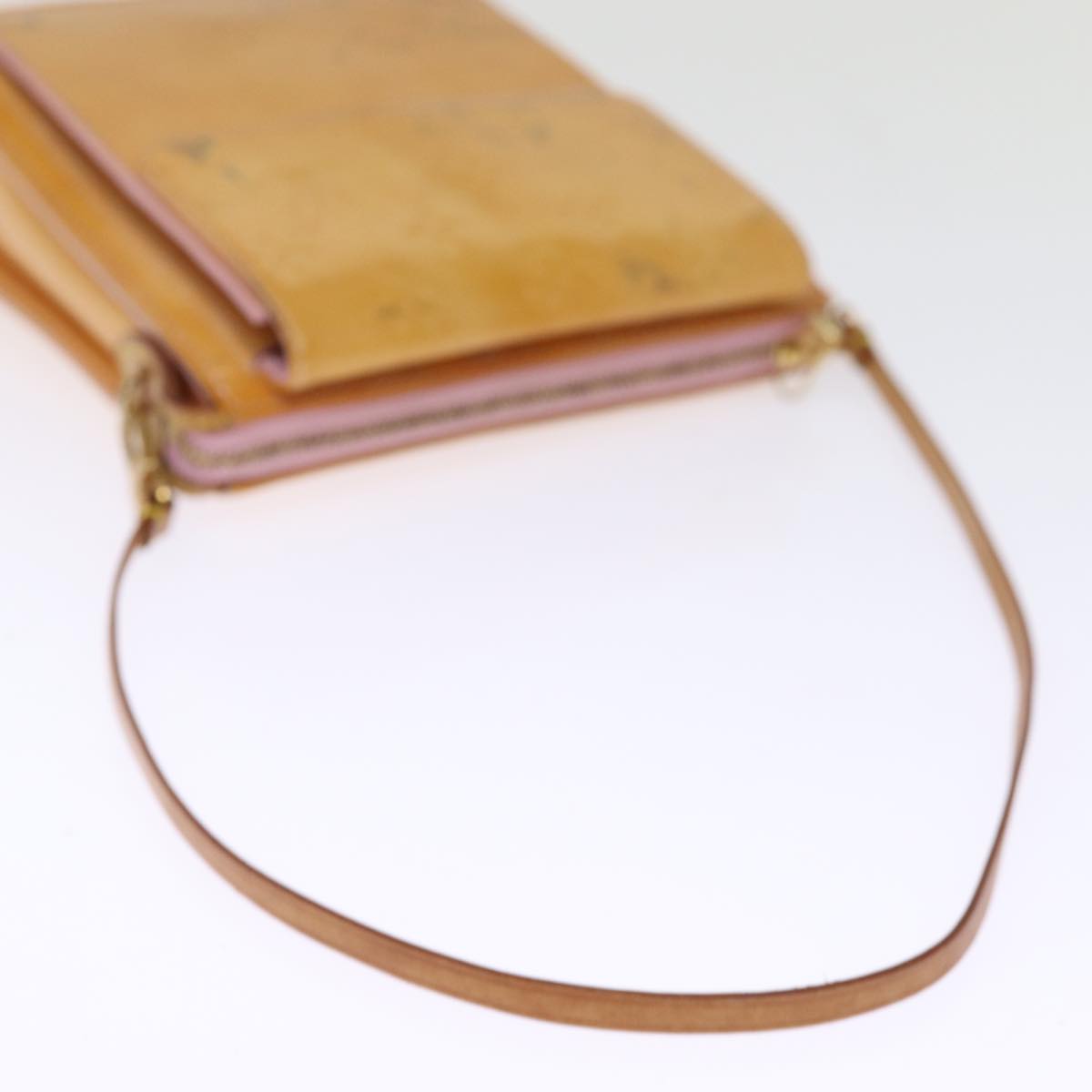 LOUIS VUITTON Monogram Vernis Motto Pouch Marshmallow Pink M91312 LV 75875