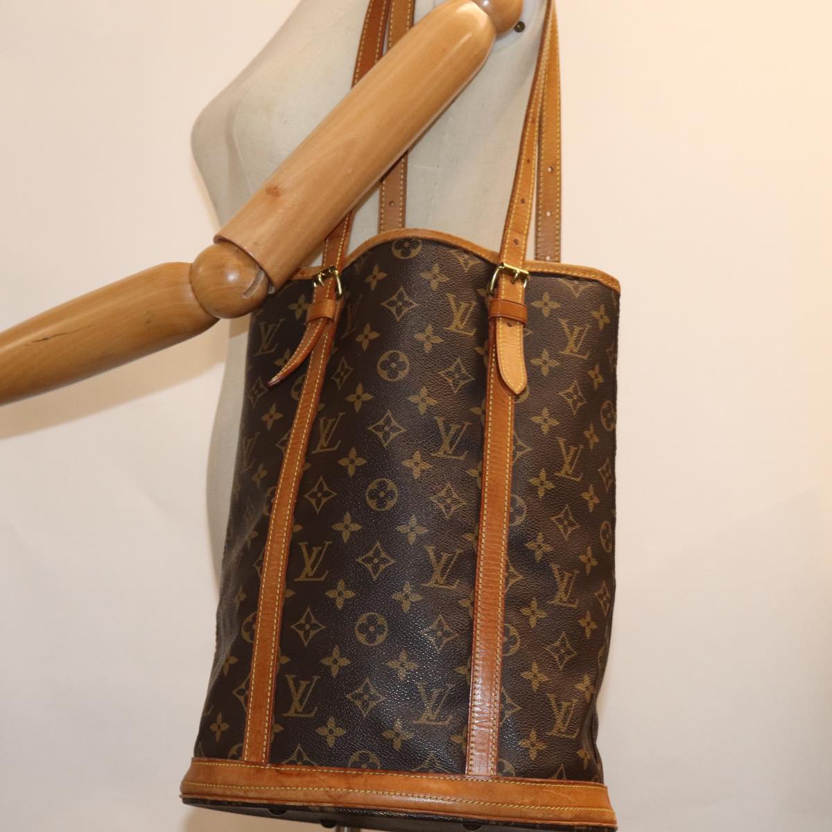 LOUIS VUITTON Monogram Bucket GM Shoulder Bag M42236 LV 75896
