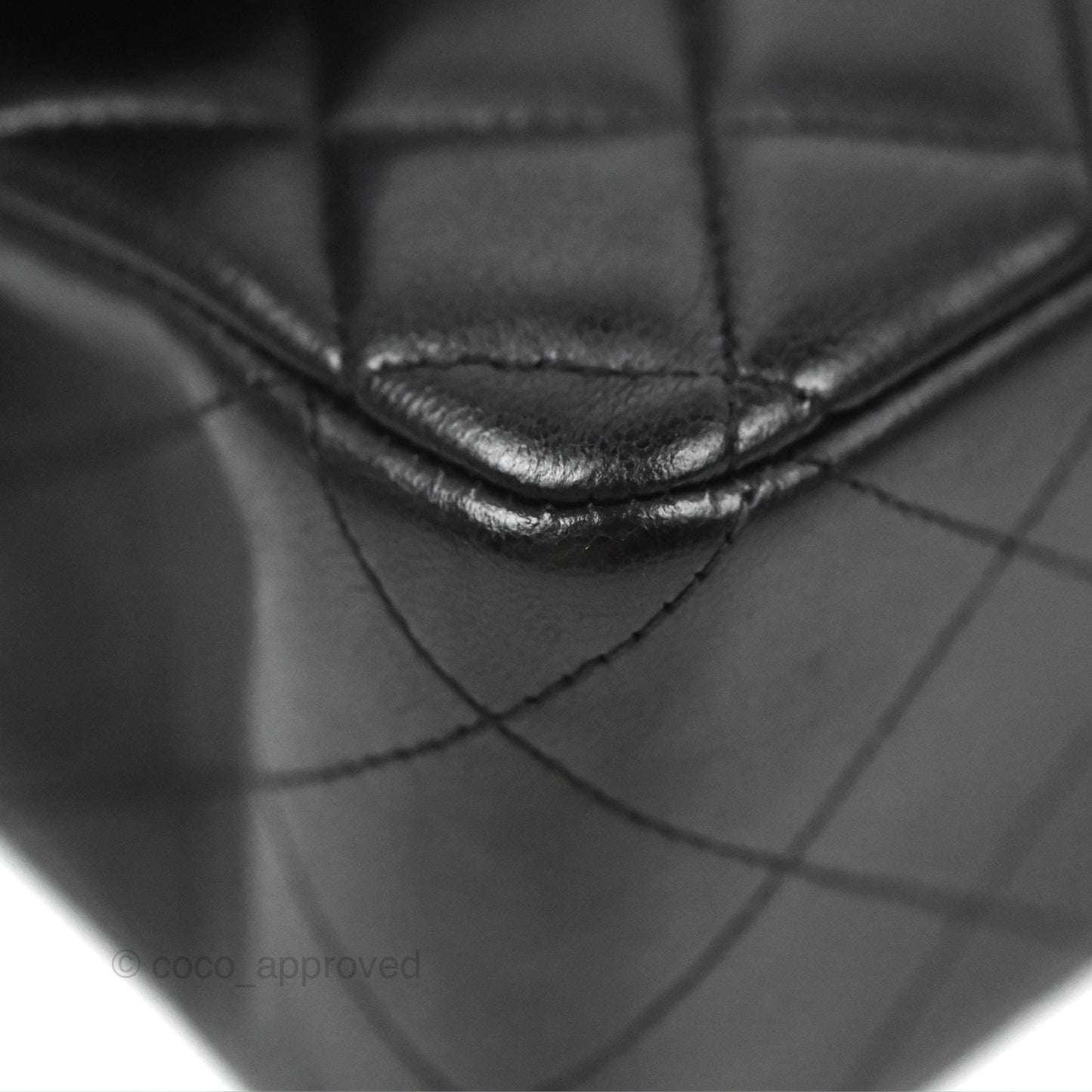 Chanel Classic M/L Medium Flap Quilted Black Lambskin Gold Hardware