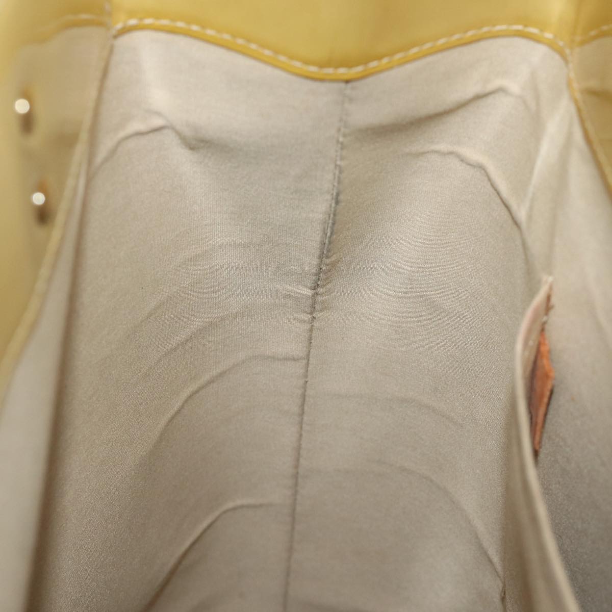 LOUIS VUITTON Monogram Vernis Reade MM Hand Bag Beige M91141 LV 75924