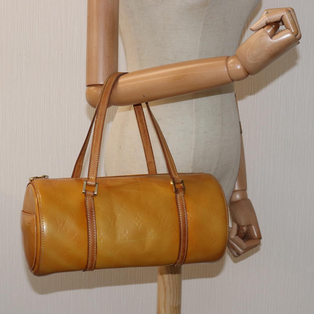 LOUIS VUITTON Monogram Vernis Bedford Hand Bag Beige M91006 LV 75926