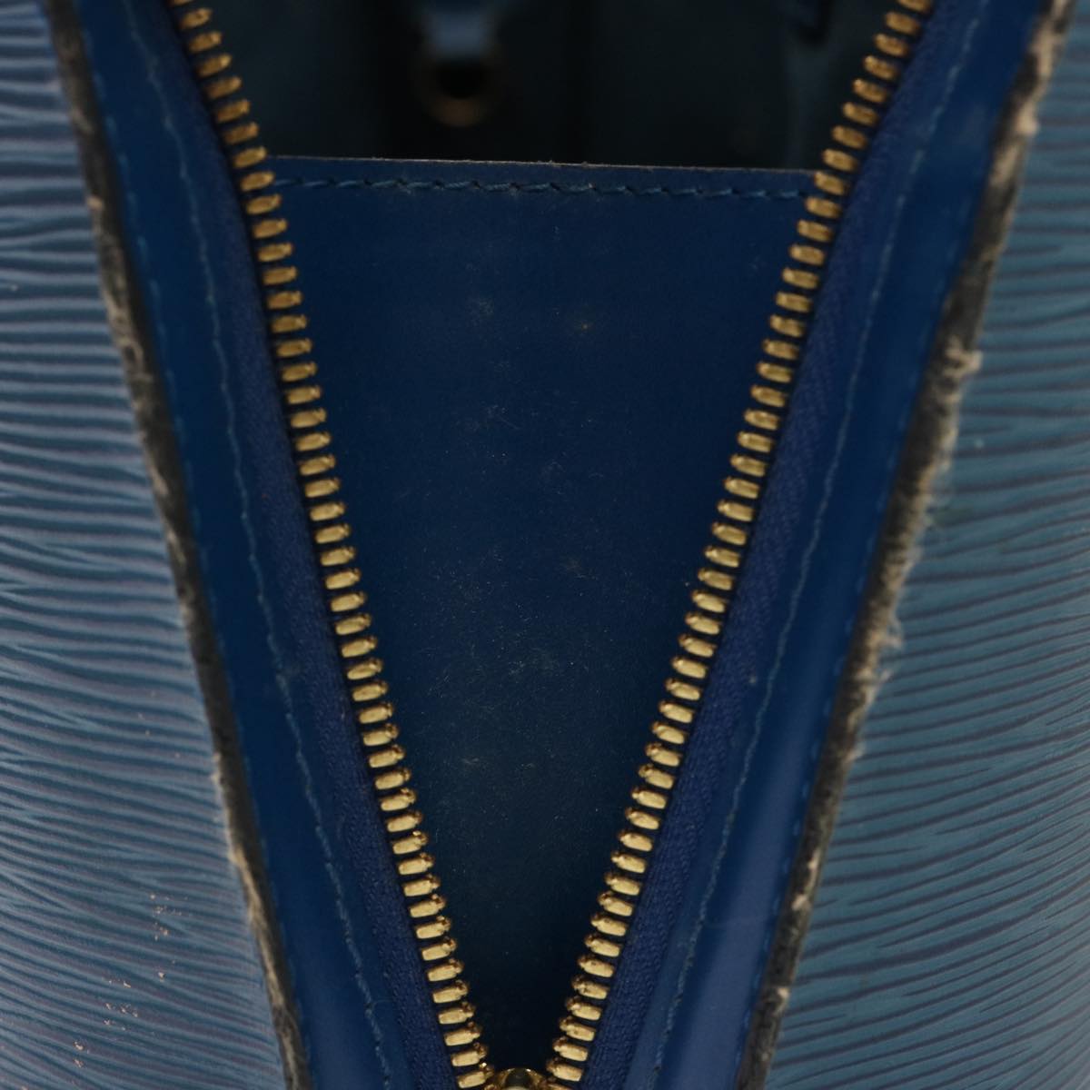 LOUIS VUITTON Epi Lussac Shoulder Bag Blue M52285 LV 75940