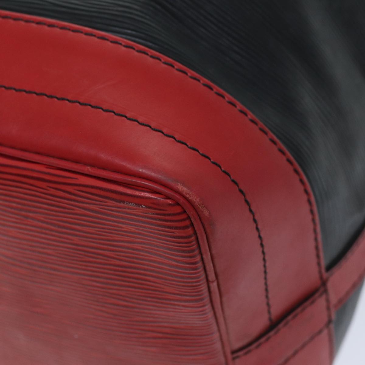 LOUIS VUITTON Epi Noe Shoulder Bag By color Black Red M44017 LV 75946
