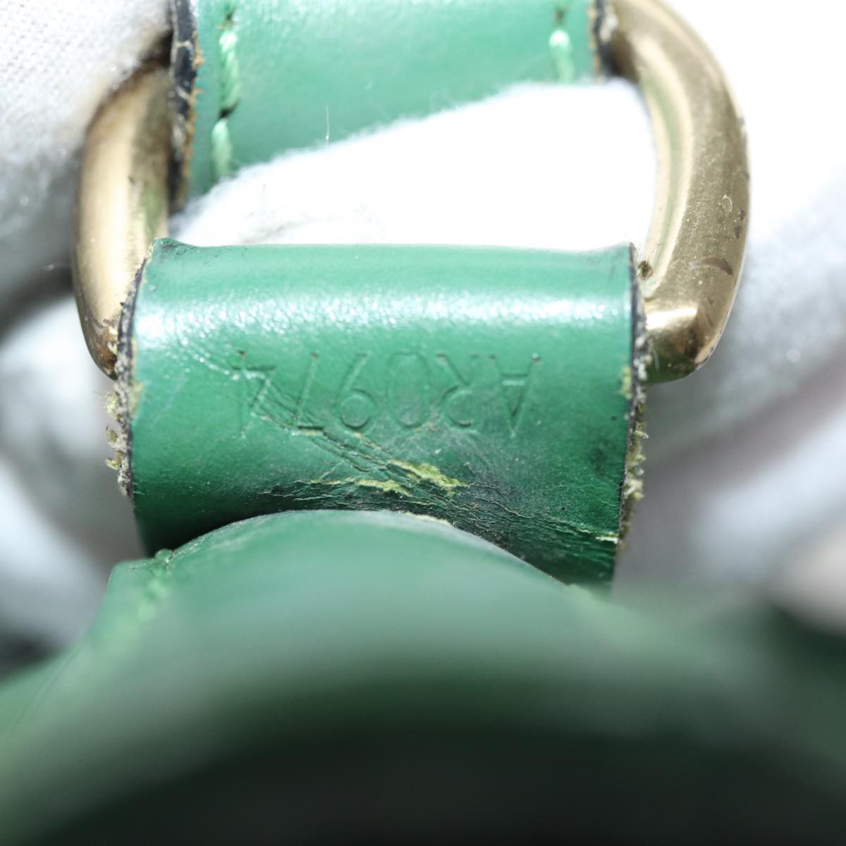 LOUIS VUITTON Epi Petit Noe Shoulder Bag Green M44104 LV 75947