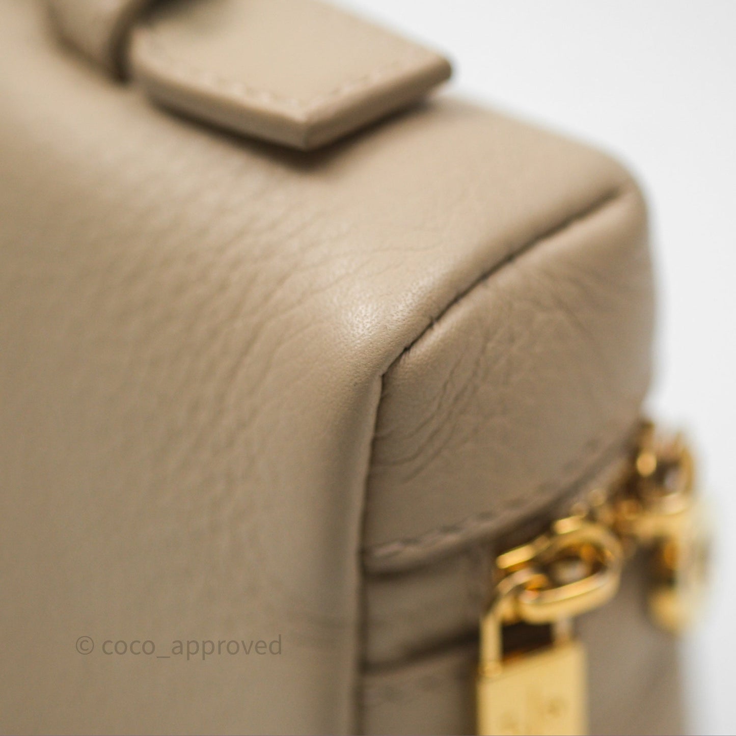 Loro Piana Extra Pocket L19 Cream Grained Calfskin Gold Hardware