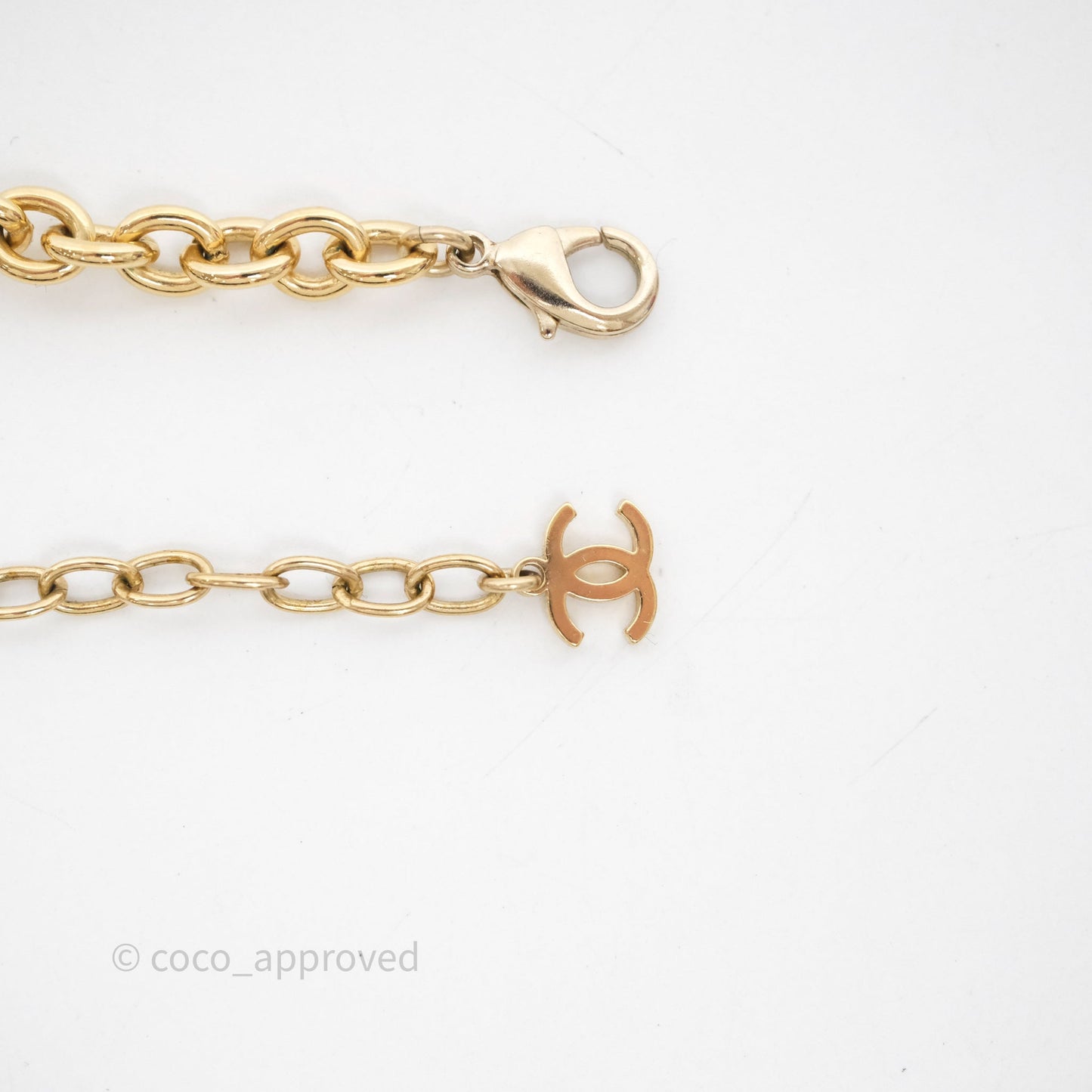 Chanel Round CC Necklace Gold Tone 22C