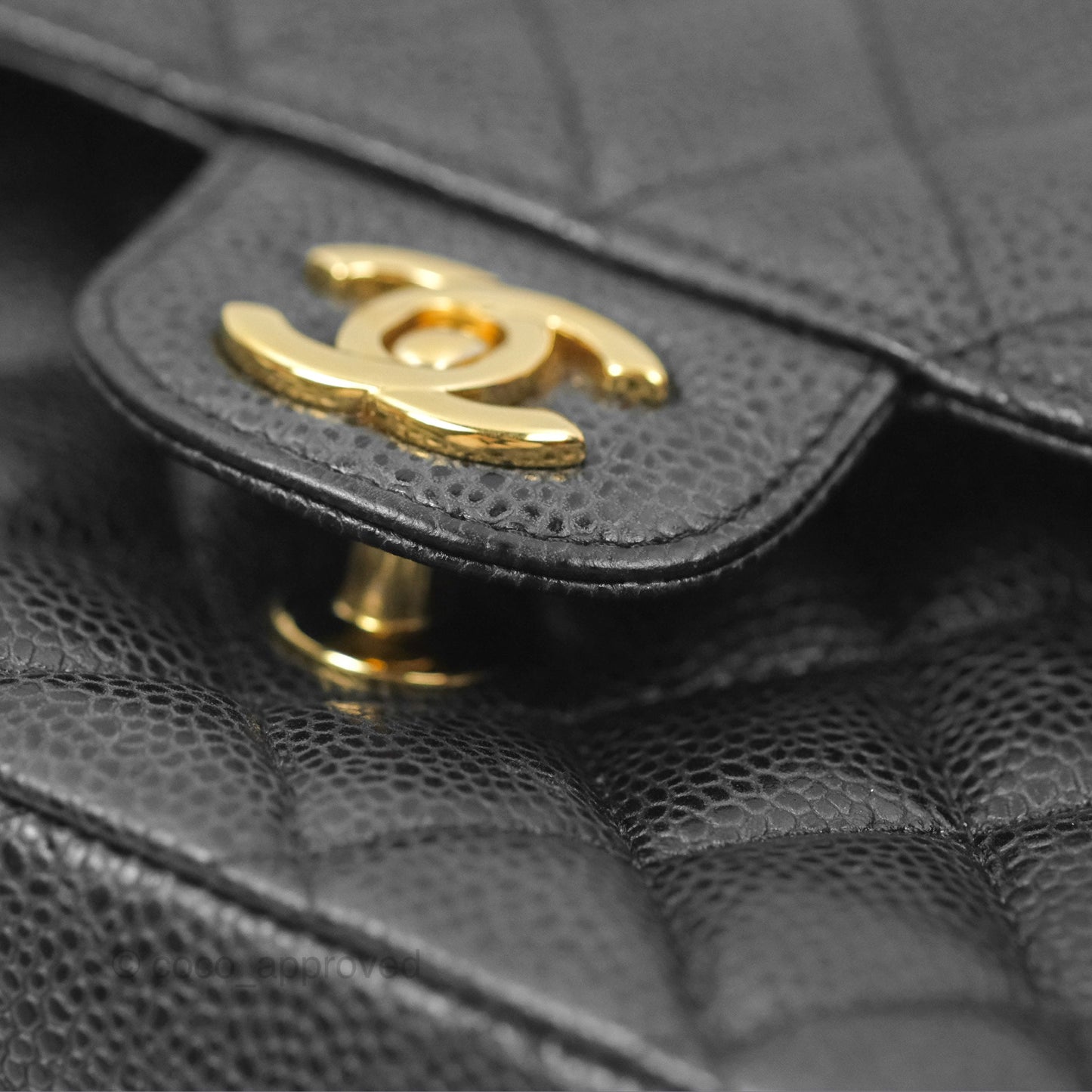 Chanel Classic M/L Medium Flap Quilted Black Caviar Gold Hardware