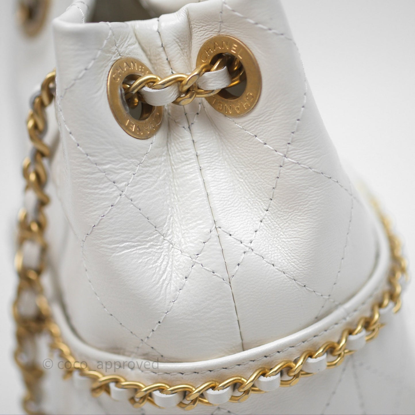 Chanel Mini Bucket Bag White Shiny Lambskin Aged Gold Hardware 25C