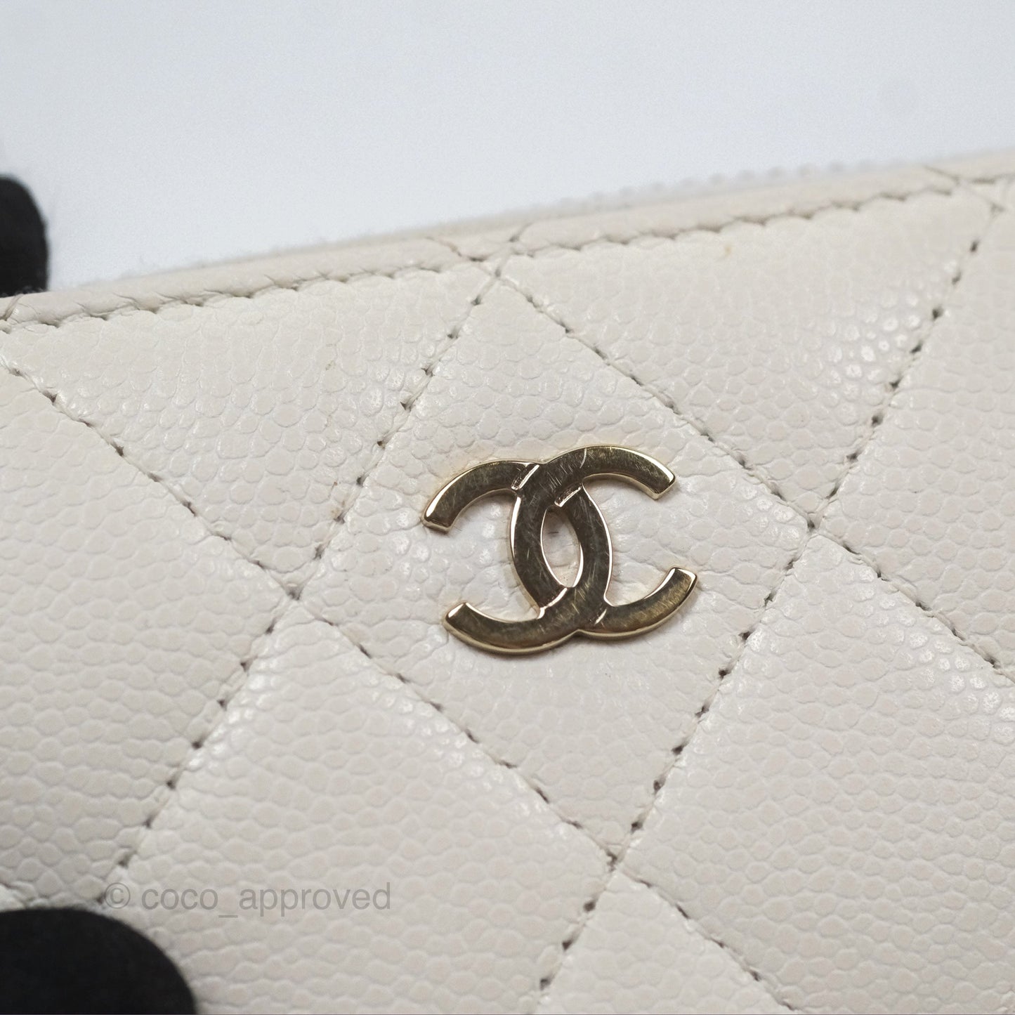 Chanel Classic Zipped Coin Purse White Caviar Gold Hardware