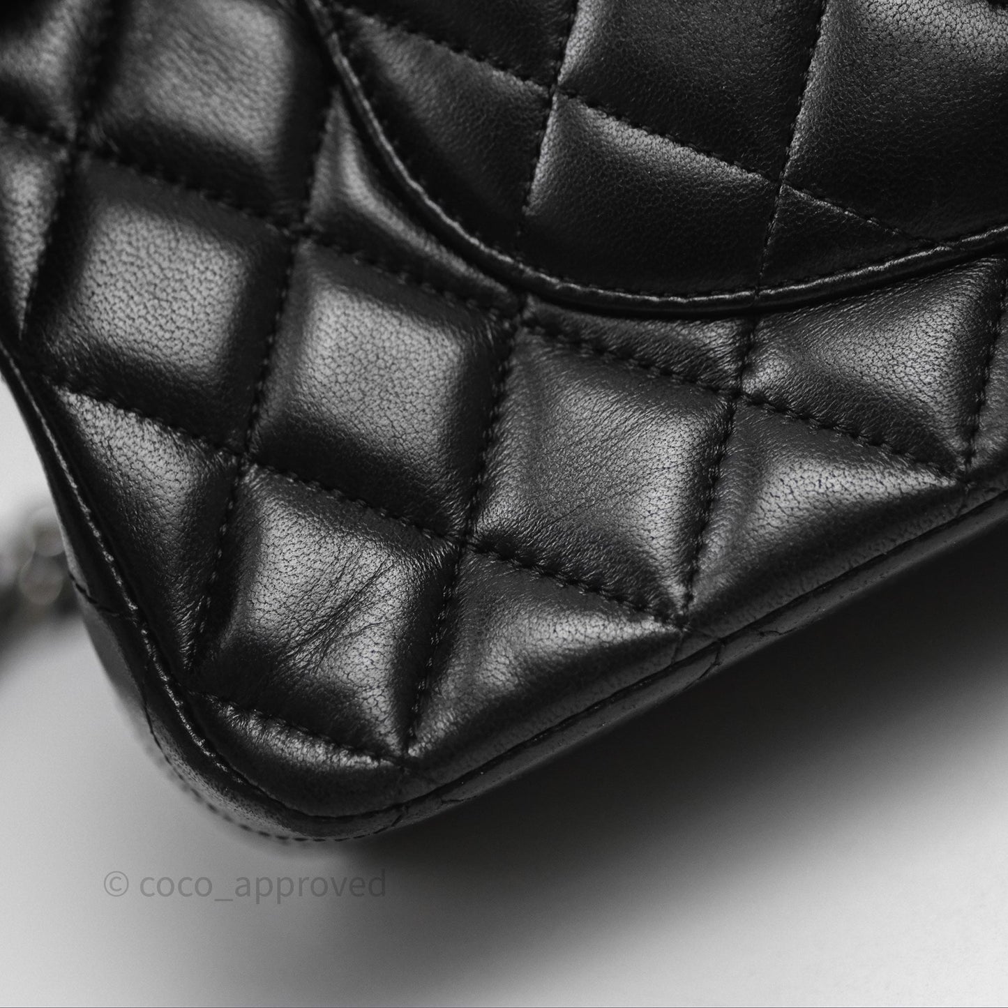 Chanel Classic M/L Medium Flap Quilted Black Lambskin Silver Hardware