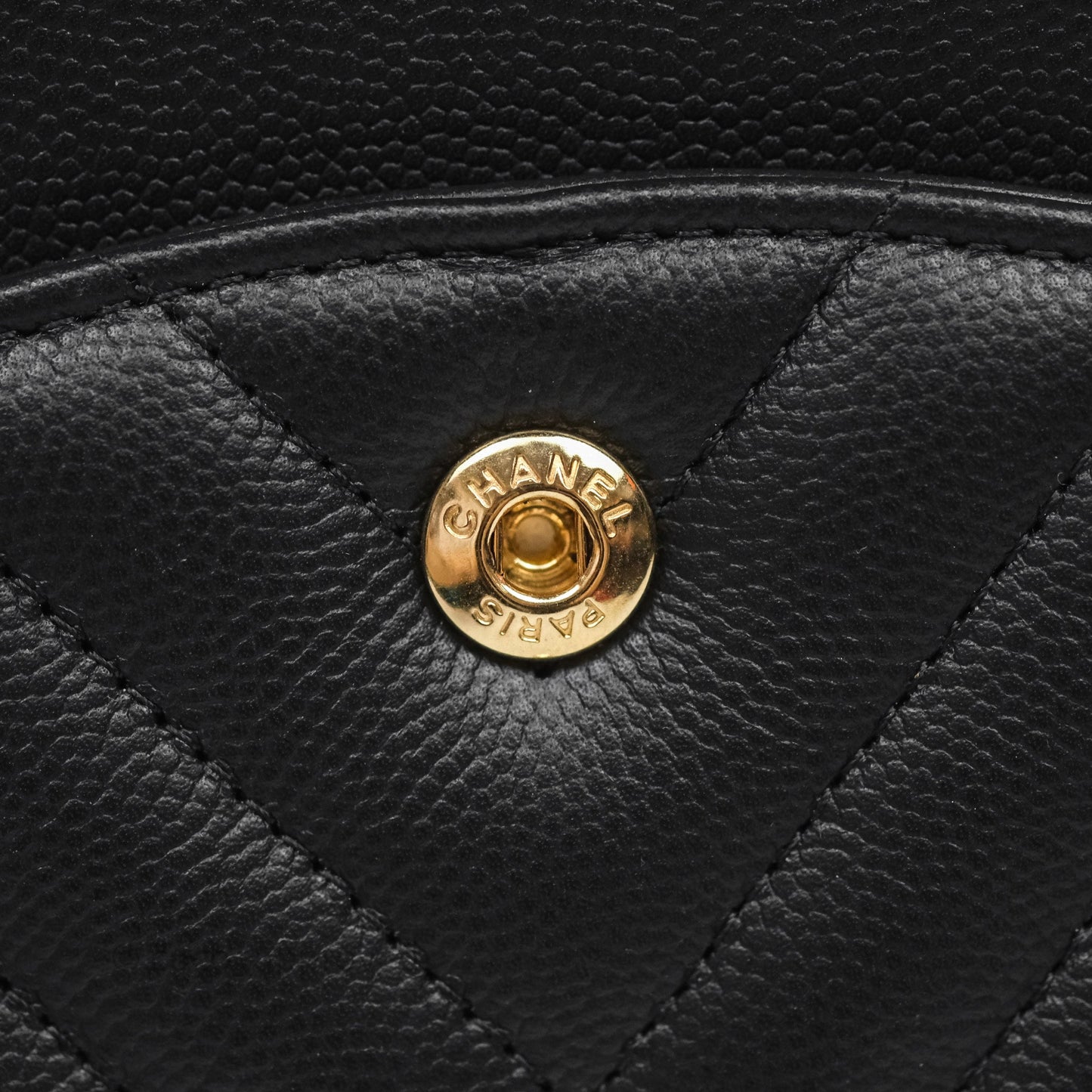 Chanel Classic M/L Medium Flap Chevron Black Caviar Gold Hardware