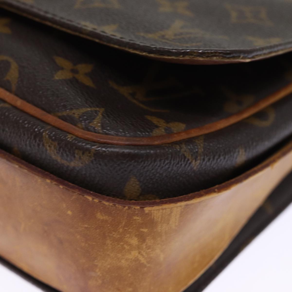 LOUIS VUITTON Monogram Cartouchiere MM Shoulder Bag M51253 LV 76044