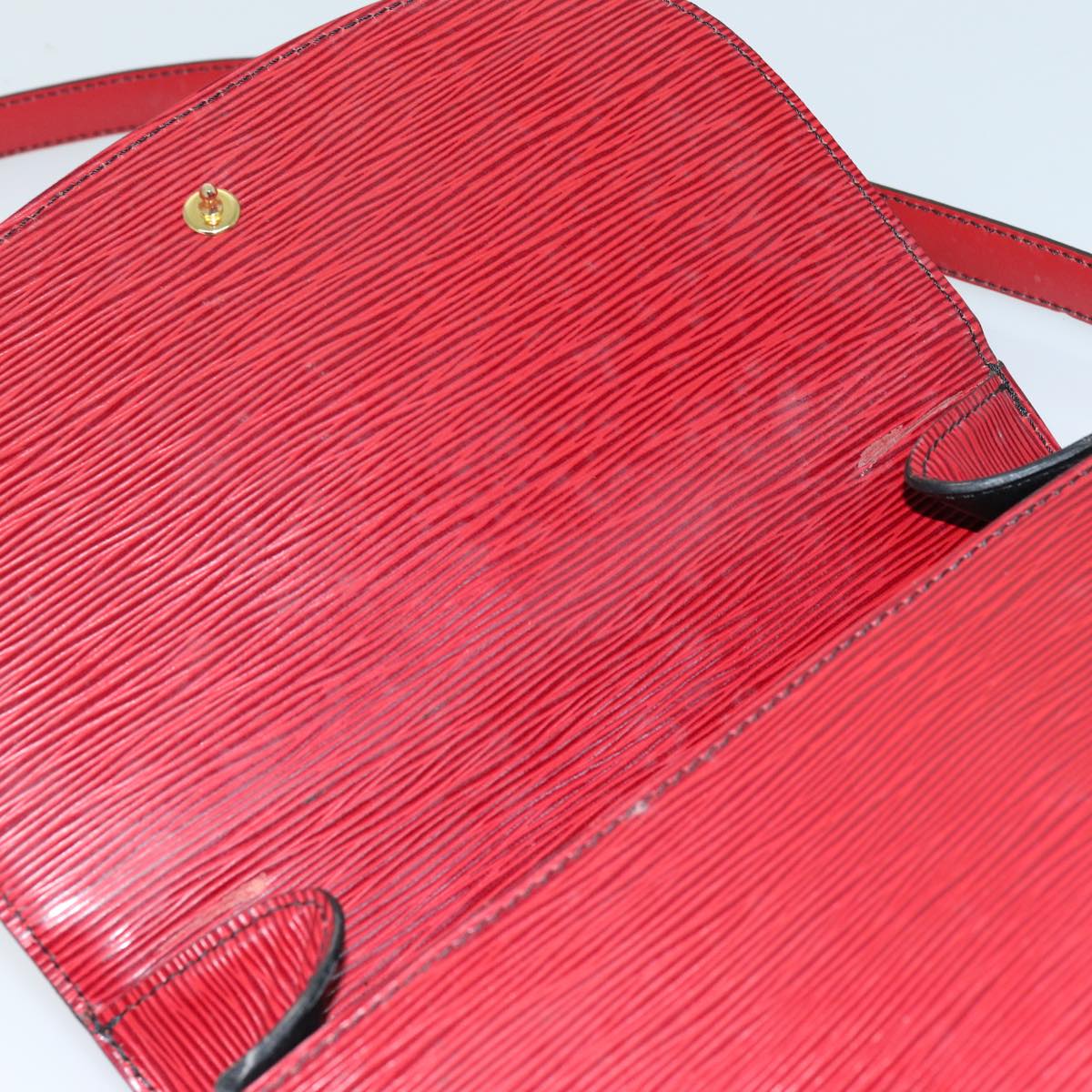 LOUIS VUITTON Epi Saint Cloud GM Shoulder Bag Red M52197 LV 76052