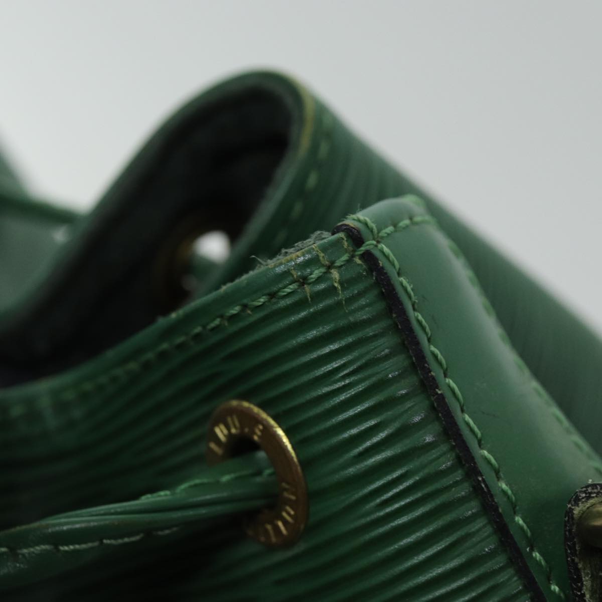 LOUIS VUITTON Epi Noe Shoulder Bag Green M44004 LV 76069