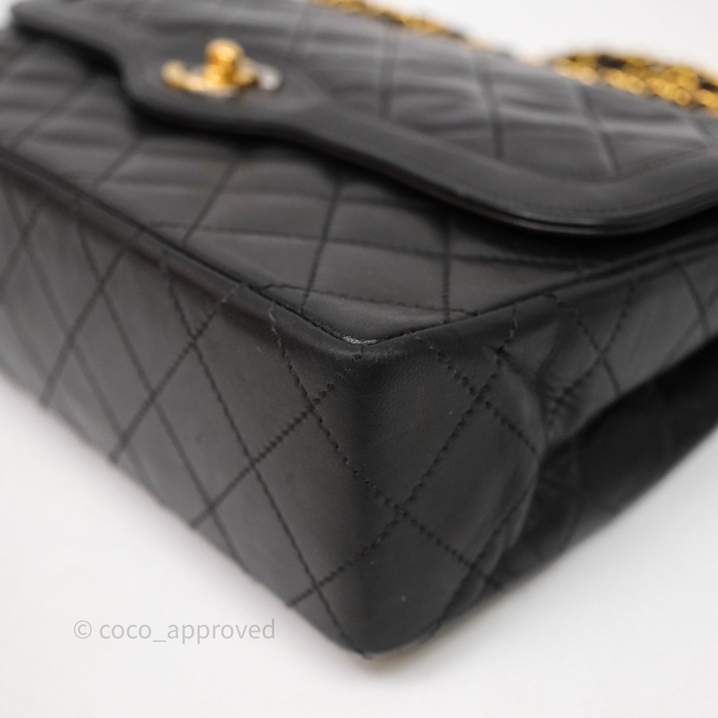 Chanel Quilted Vintage Flap Bag Lambskin Black 24K Gold Hardware