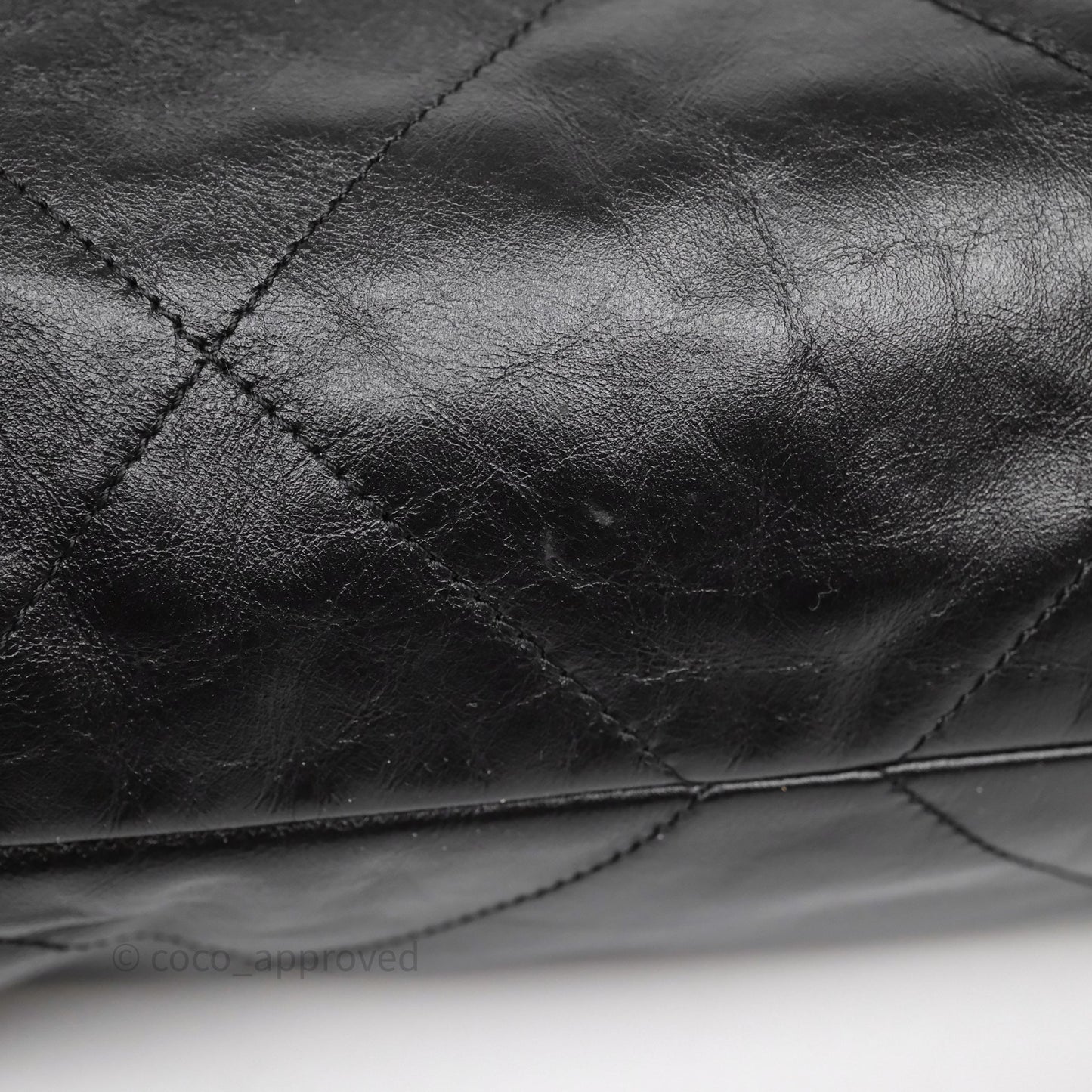 Chanel 22 Bag Medium Black Crumpled Calfskin Aged Gold Hardware