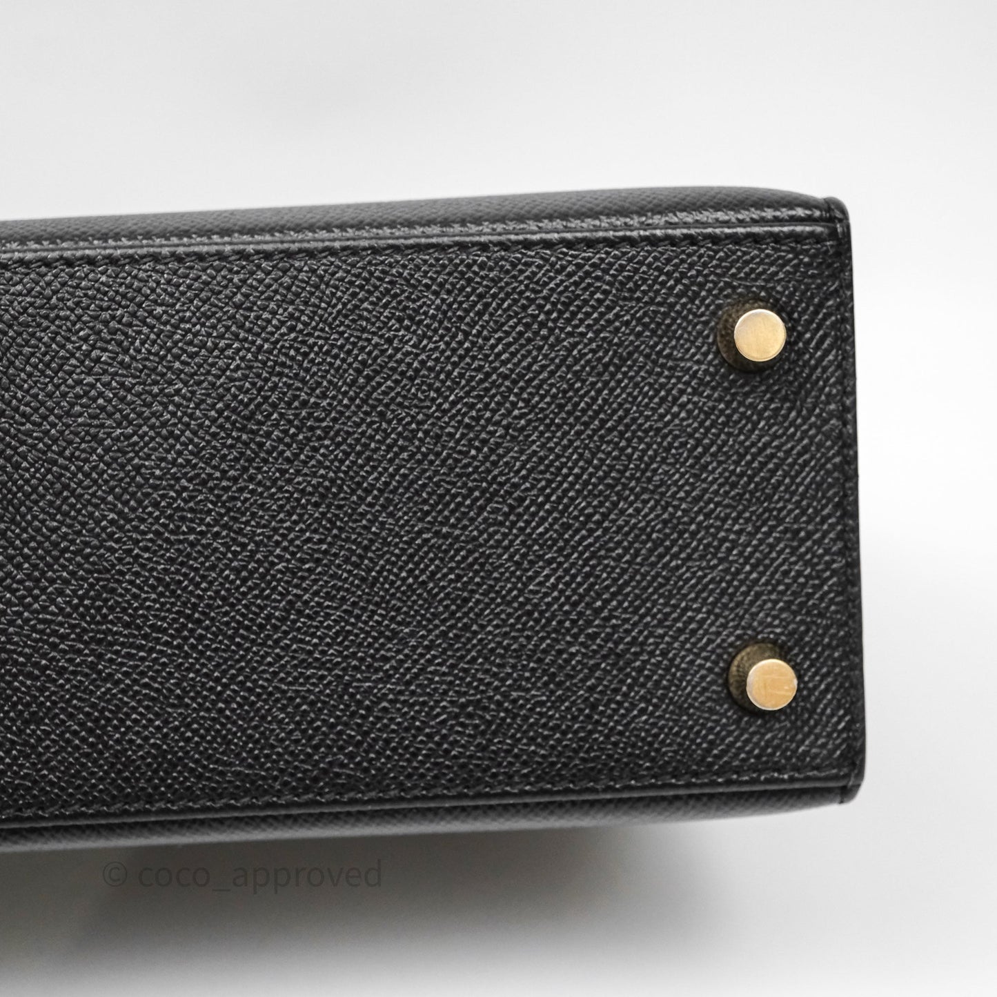 Hermès Kelly 25 Black Noir 89 Epsom Gold Hardware