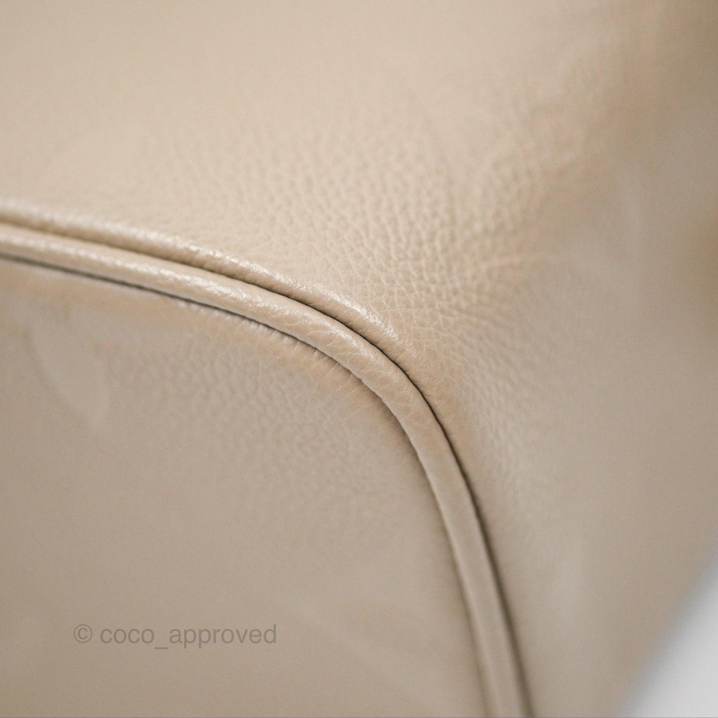 Louis Vuitton Monogram Empreinte Tourterelle Vanity PM Beige Gold Hardware
