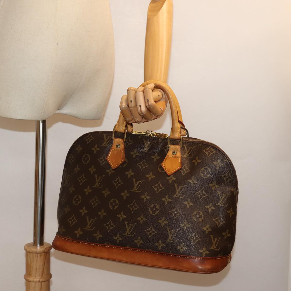 LOUIS VUITTON Monogram Alma Hand Bag M51130 LV 76533