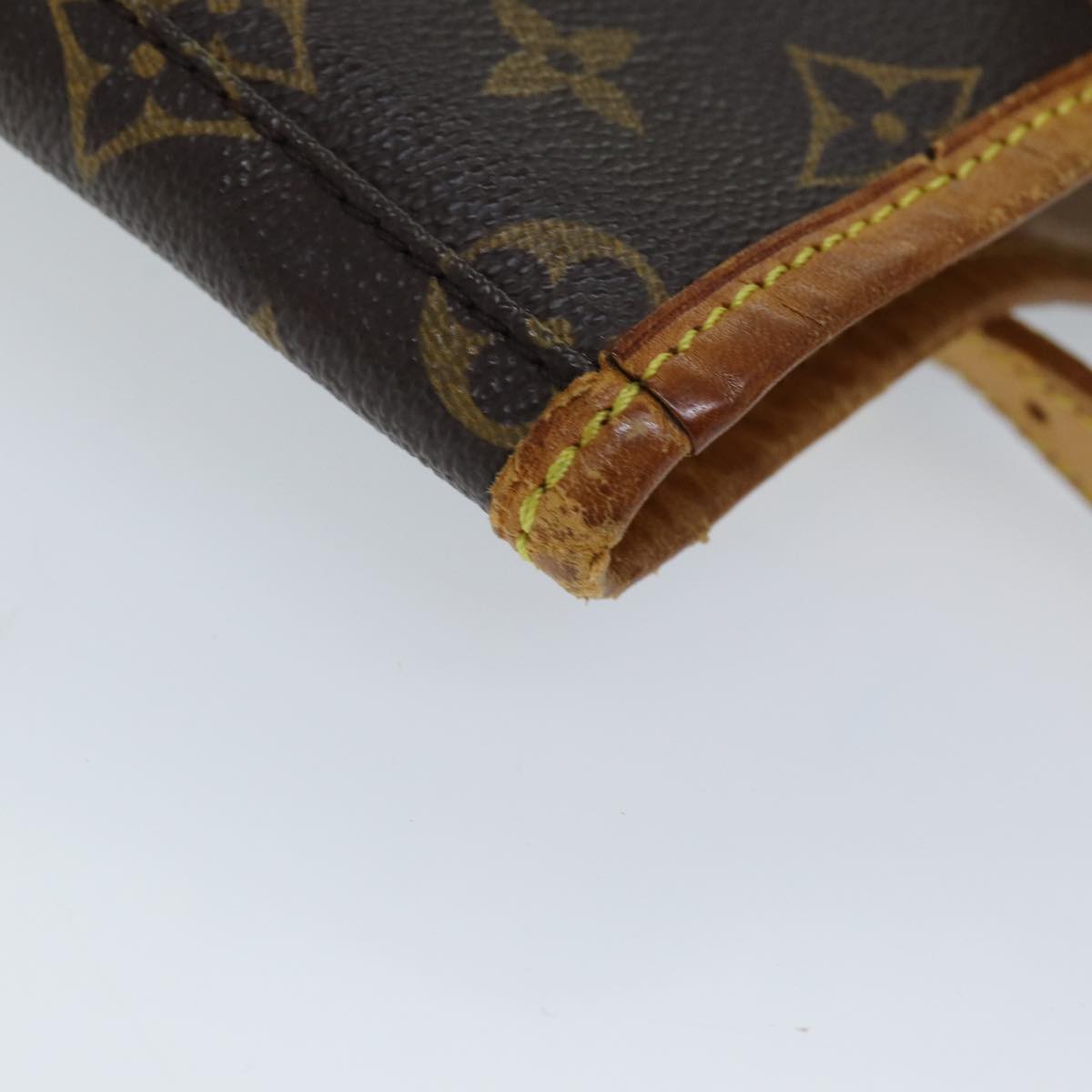 LOUIS VUITTON Monogram Bucket GM Shoulder Bag M42236 LV 76556