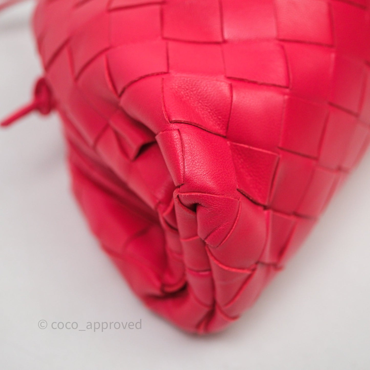 Bottega Veneta Mini Pouch Red Intrecciato Lambskin