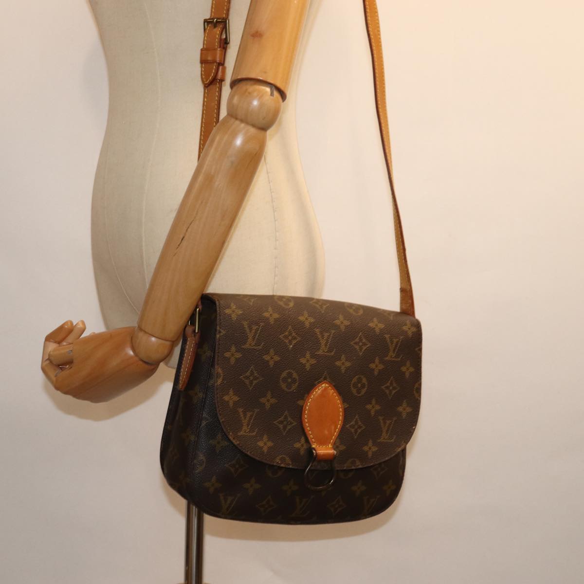 LOUIS VUITTON Monogram Saint Cloud GM Shoulder Bag M51242 LV 76596