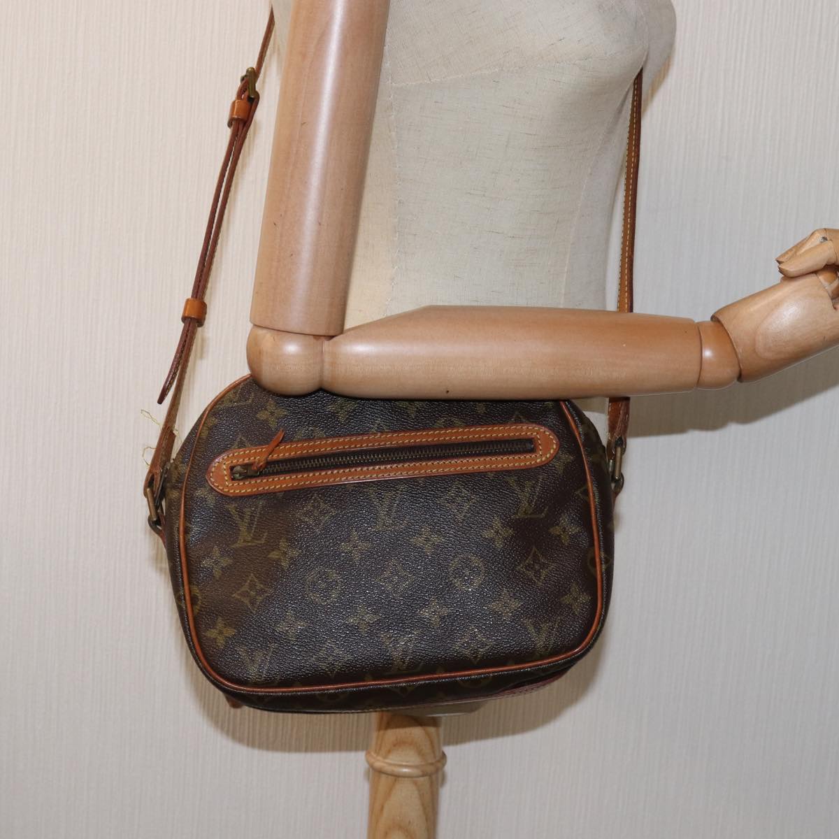 LOUIS VUITTON Monogram Senlis Shoulder Bag Vintage M51222 LV 76602