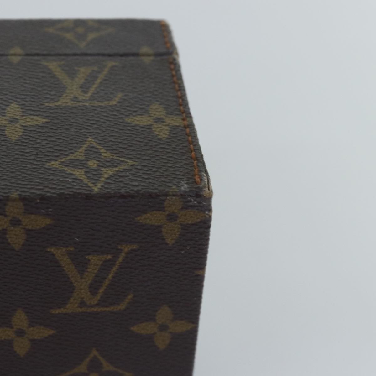 LOUIS VUITTON Monogram Boite A Tour Jewelry Box M47236 LV 76661