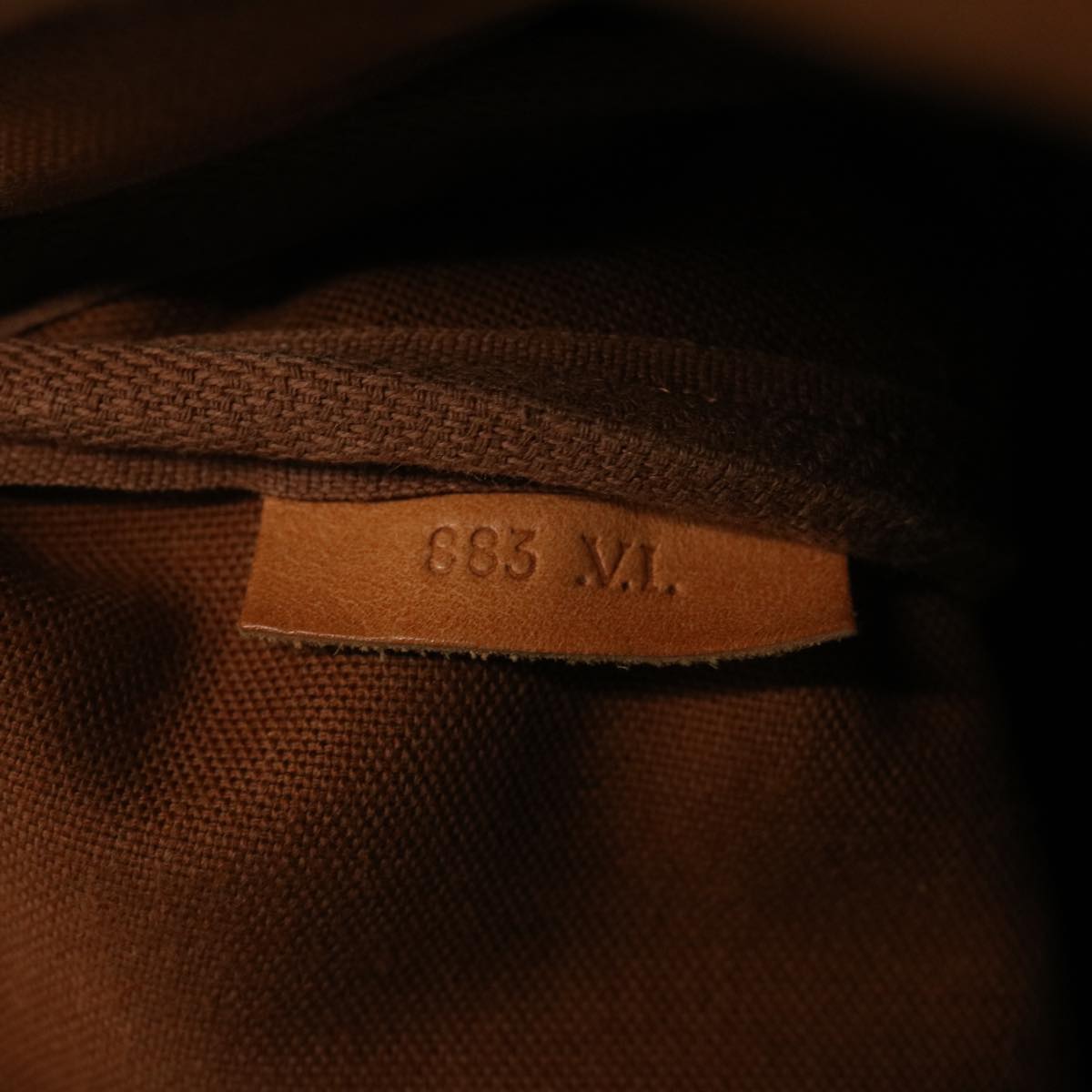 LOUIS VUITTON Monogram Saumur 30 Shoulder Bag M42256 LV 76686