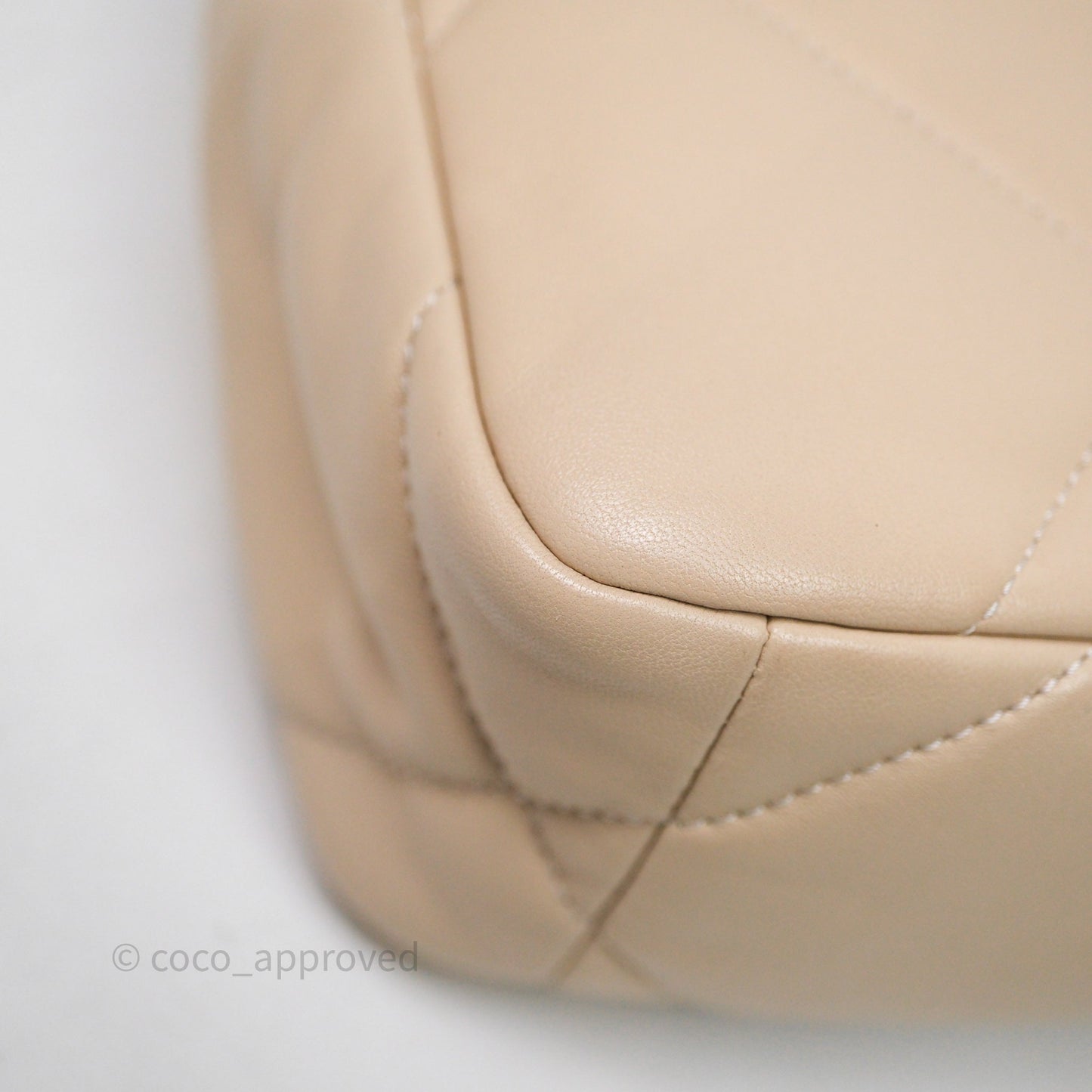 Chanel 19 Small Beige Lambskin Mixed Hardware