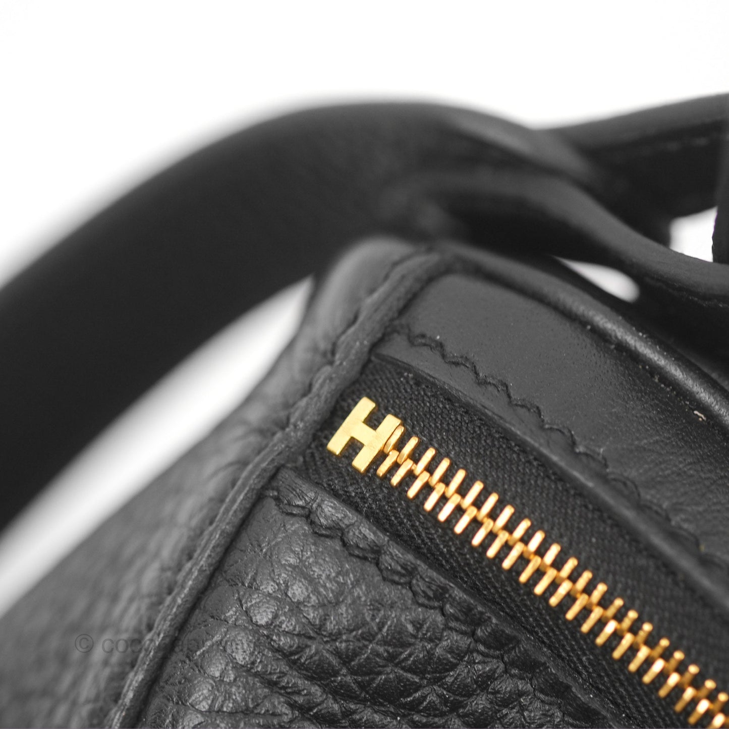 Hermès Lindy 26 Black Clemence Gold Hardware