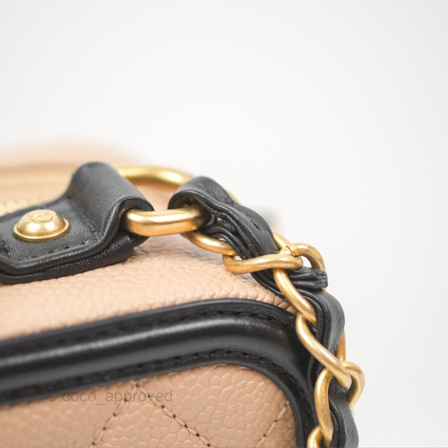 Chanel Quilted Medium CC Filigree Vanity Case Beige Black Caviar Gold Hardware