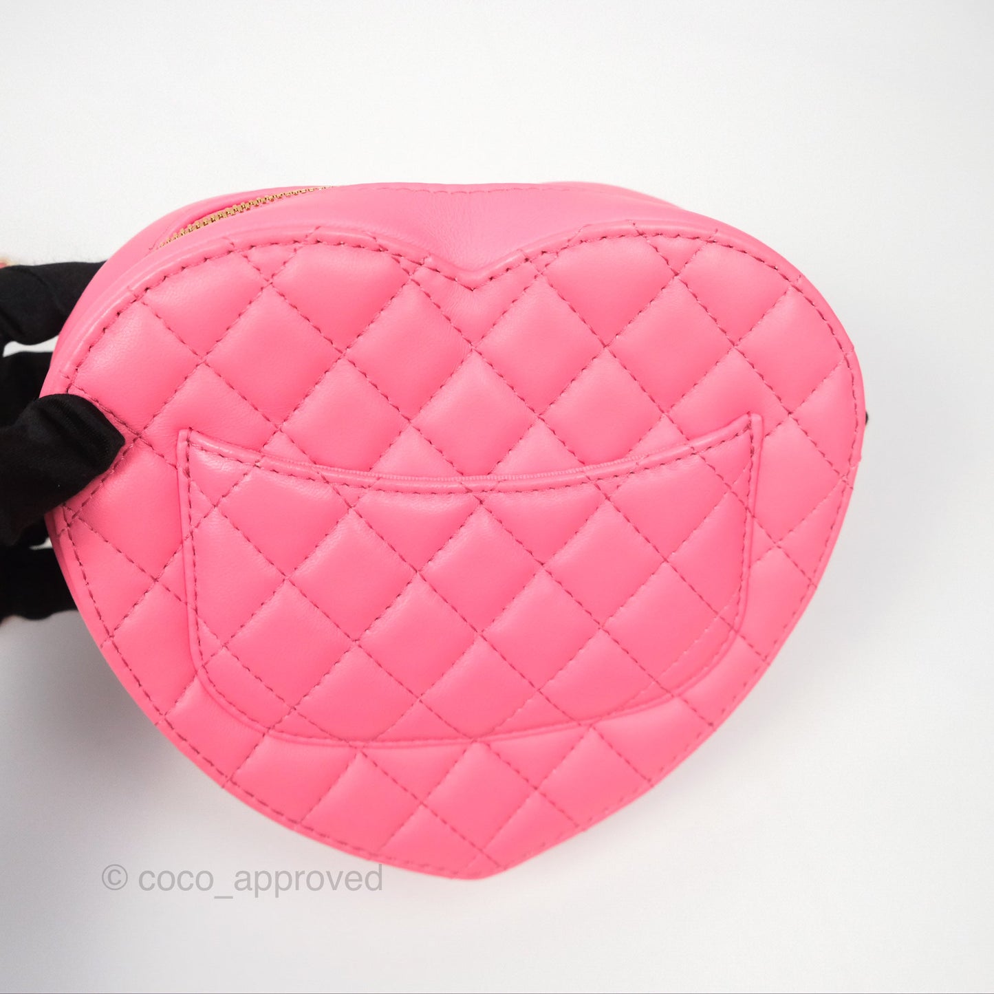 Chanel Large Heart Bag Pink Lambskin Gold Hardware 22S