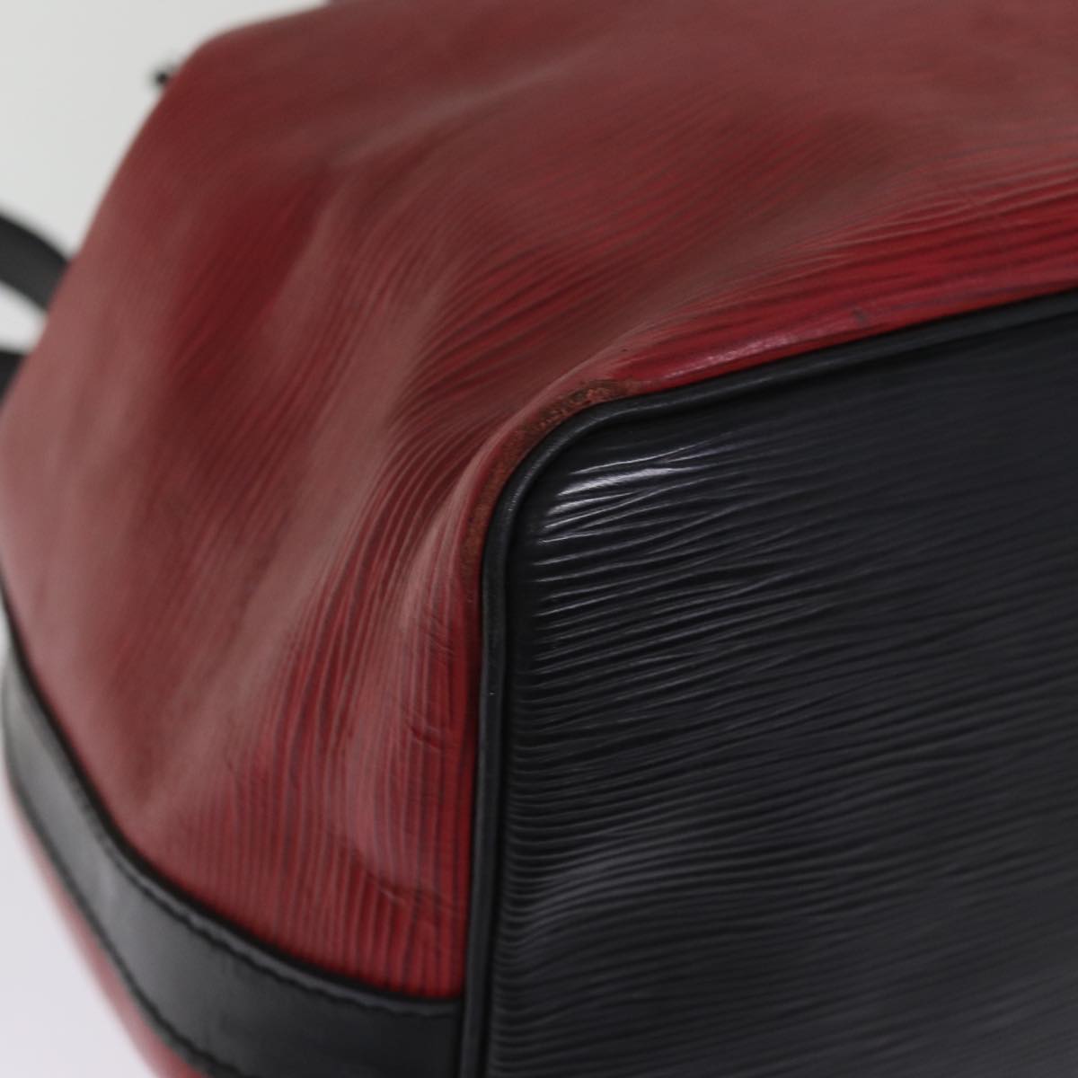 LOUIS VUITTON Epi Petit Noe Shoulder Bag Bicolor Black Red M44172 LV 76862