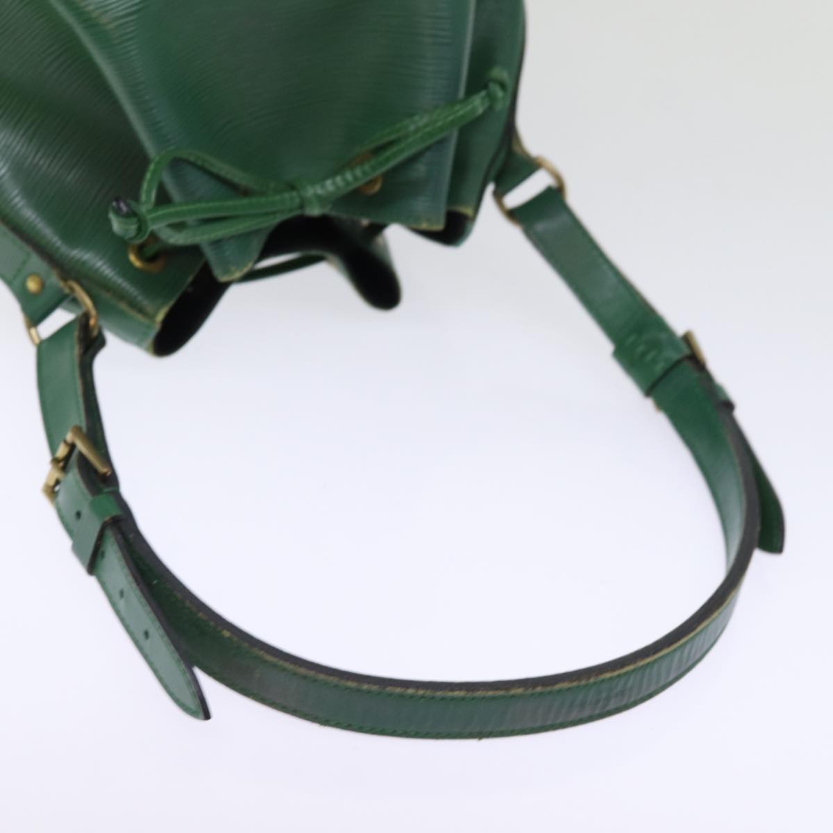 LOUIS VUITTON Epi Petit Noe Shoulder Bag Green M44104 LV 76937