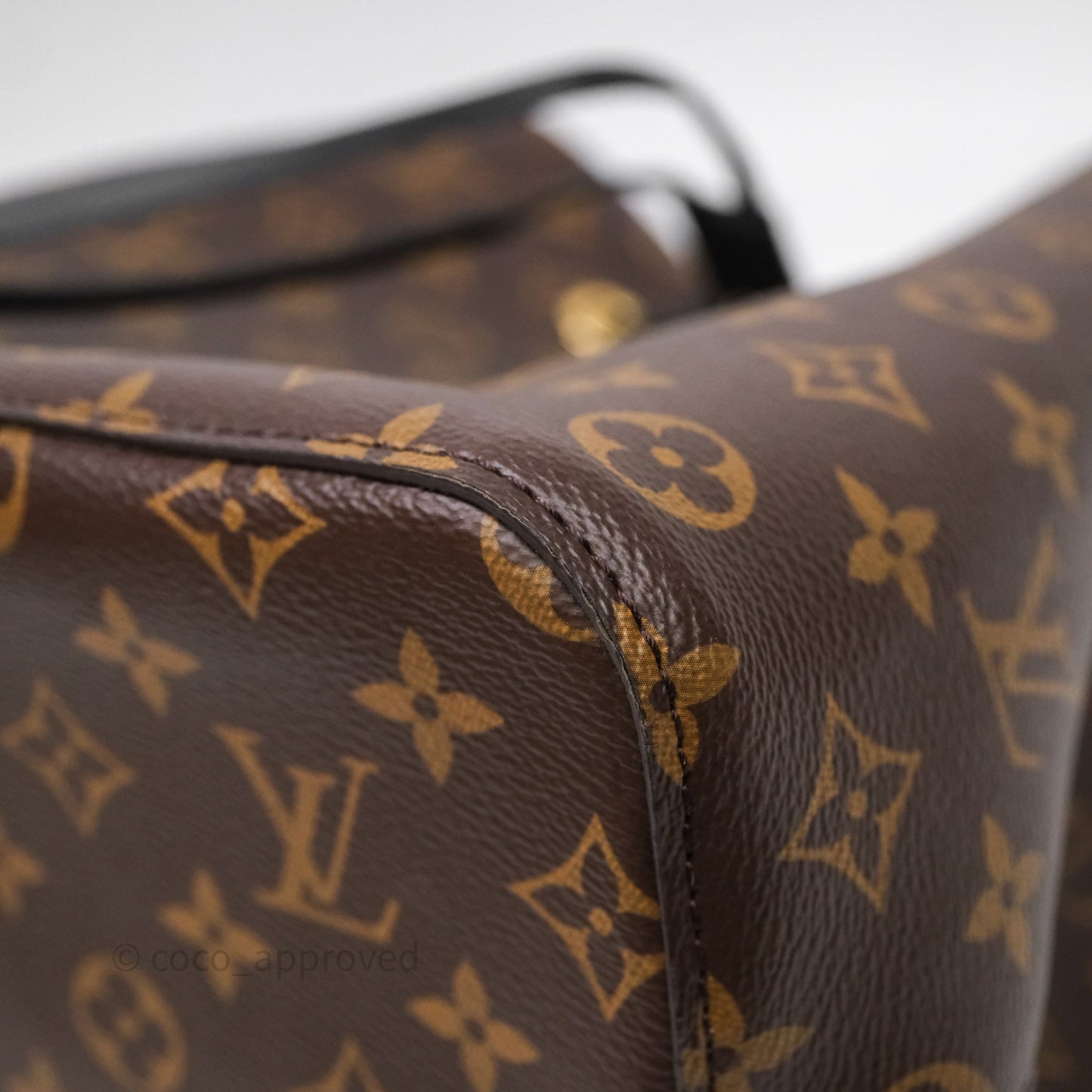 Louis Vuitton NéoNoé MM Black Monogram Canvas