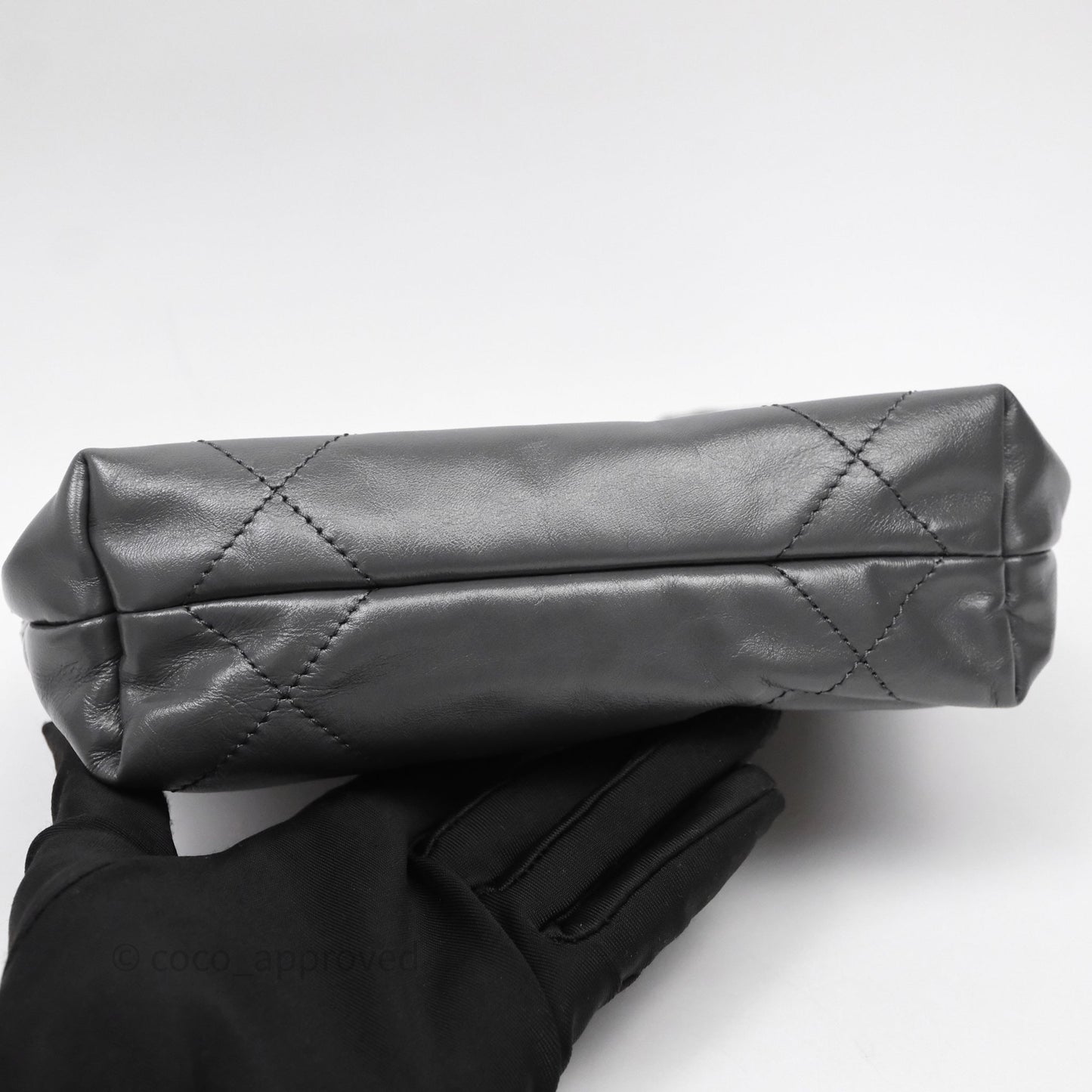 Chanel 22 Mini Bag Dark Grey Shiny Crumpled Calfskin Aged Gold Hardware