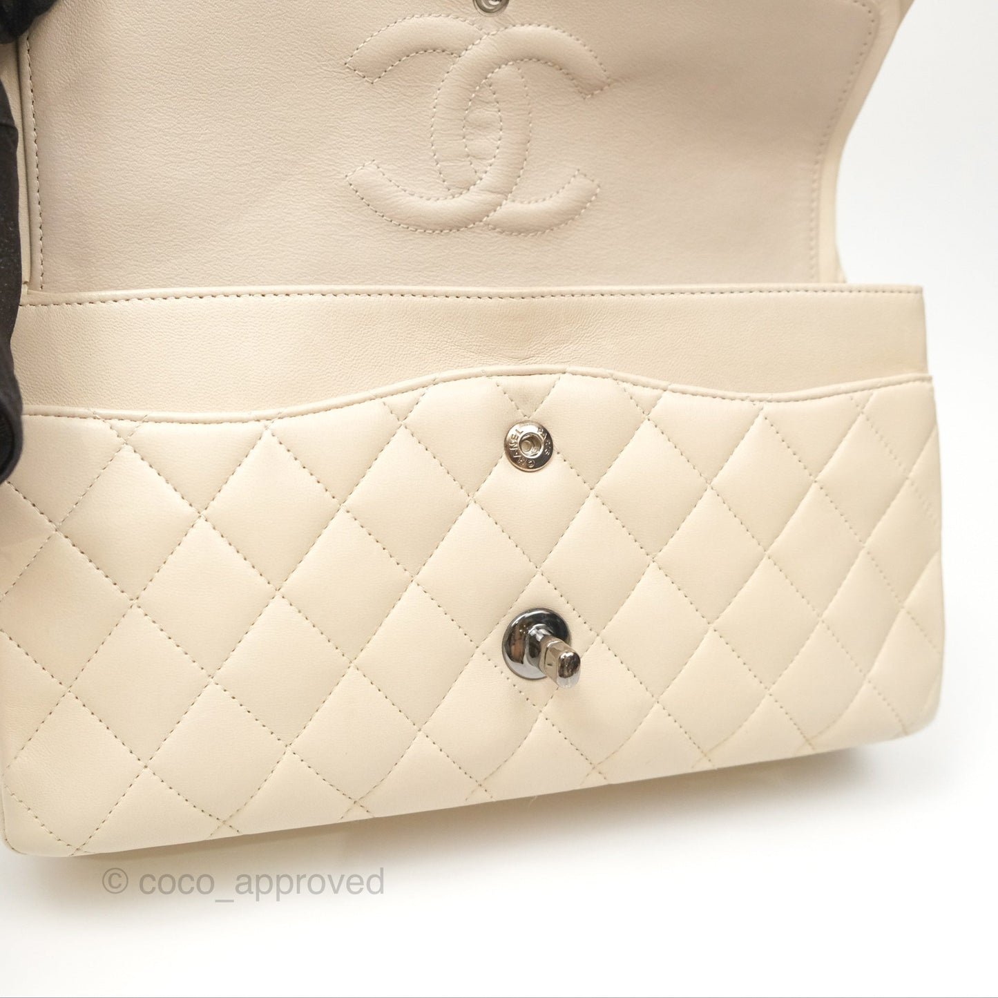 Chanel Classic M/L Medium Flap Quilted Pale Beige Lambskin Gun Metal