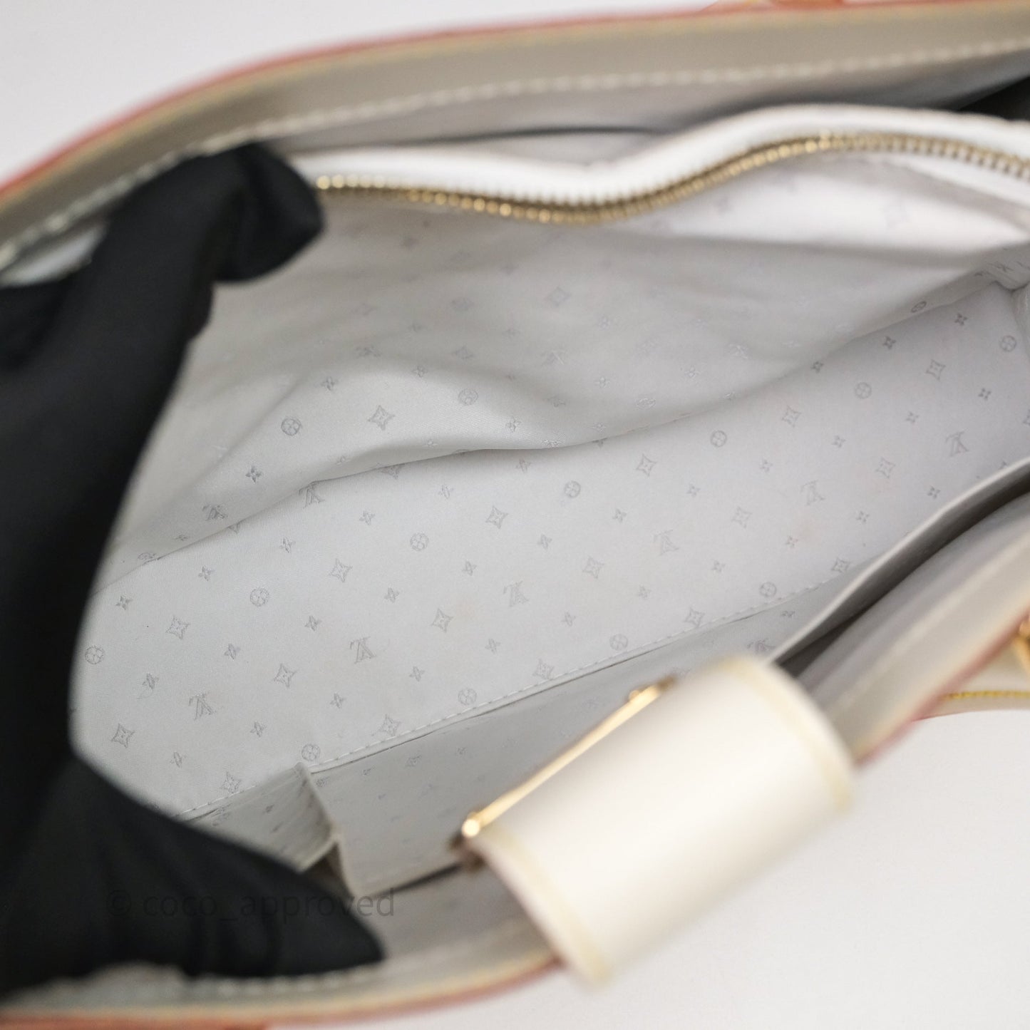 Louis Vuitton Le Fabuleux Bag White Suhali