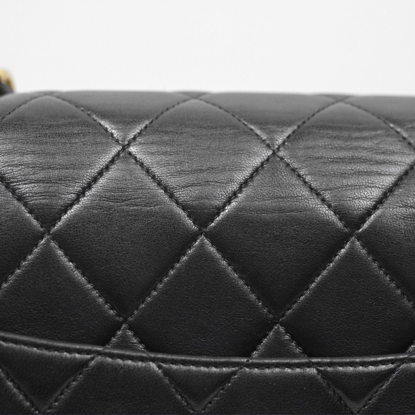 Chanel Vintage Jumbo Single Flap Black Lambskin 24K Gold Hardware