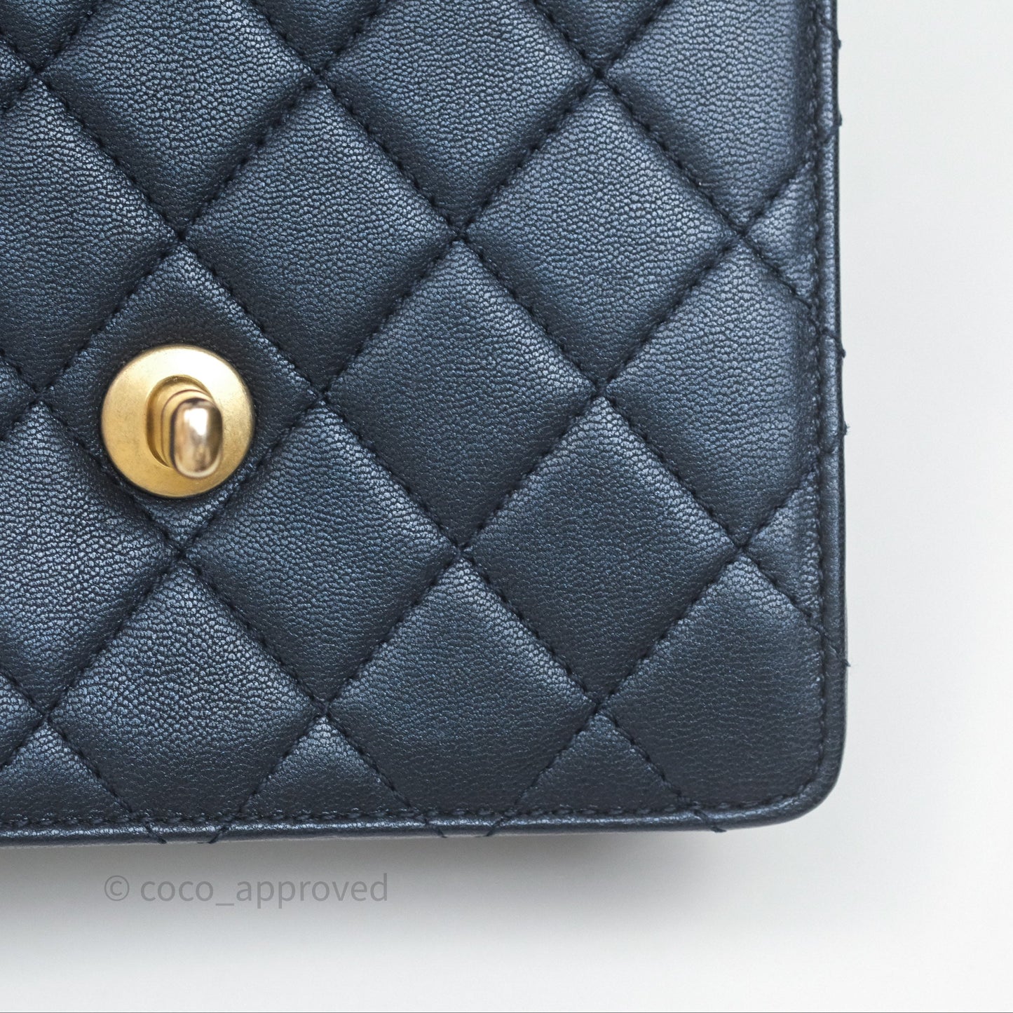 Chanel Quilted Chic Pearls Flap Iridescent Navy Goatskin Aged Gold Hardware