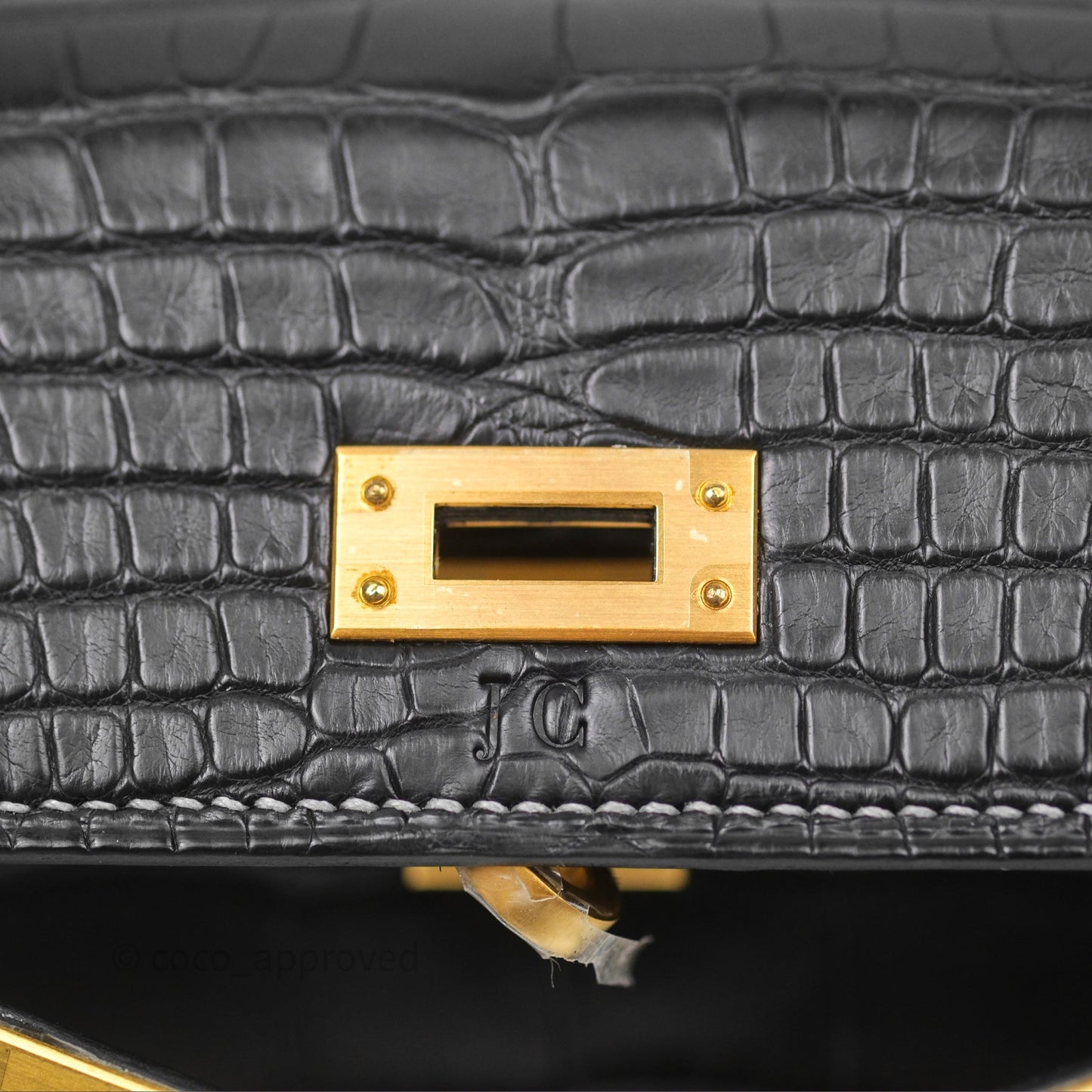 Hermès Retourne Kelly 25 Alligator Perso Noir 89 / Gris Mouette 4Z Brushed Gold Hardware