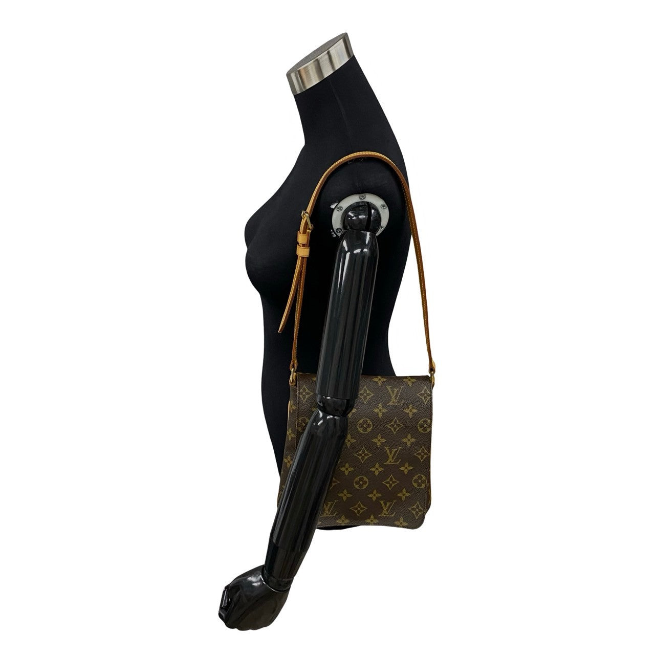 LOUIS VUITTON Shoulder Bag leather Brown Monogram Musette Salsa