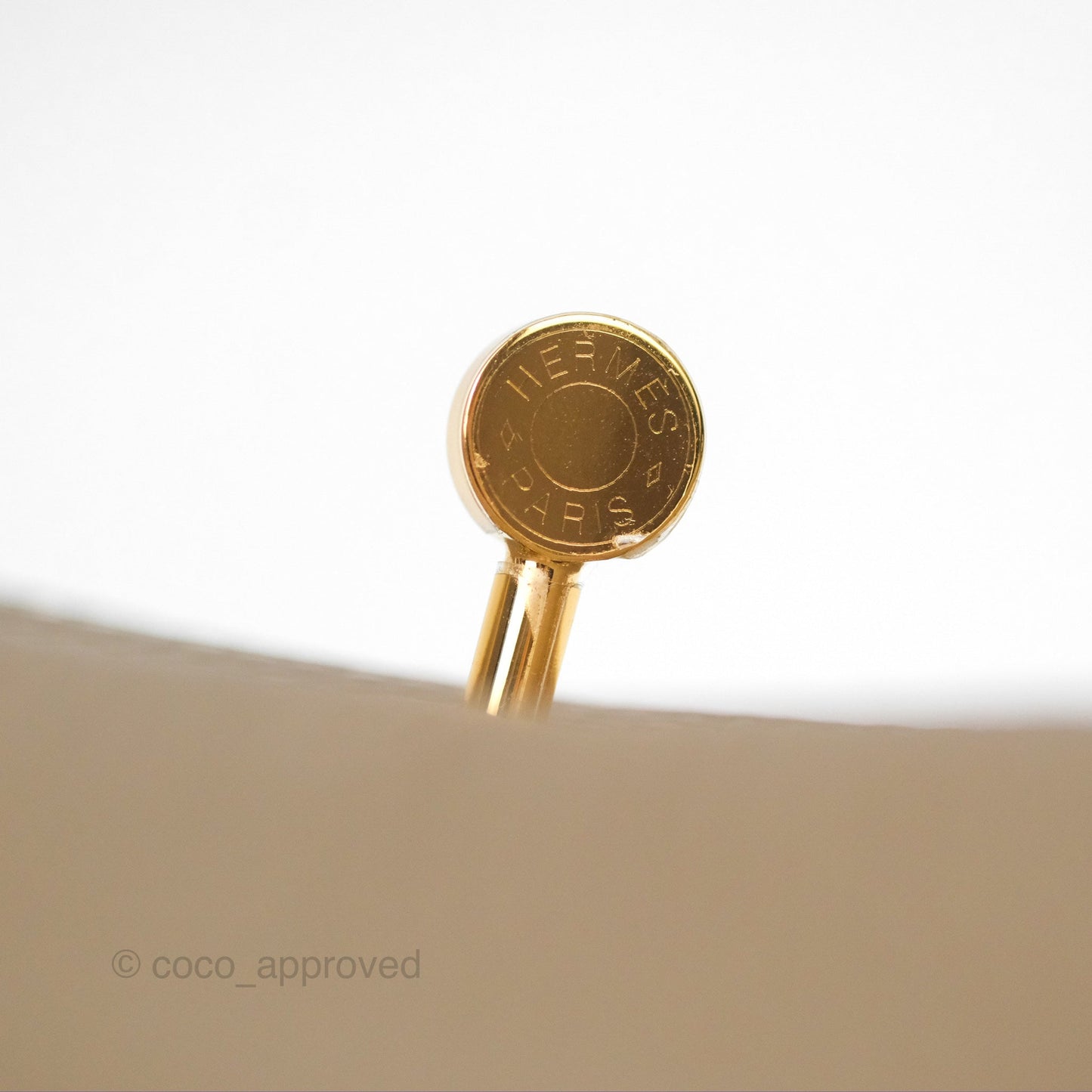 Hermès Lindy 26 Etoupe Clemence Gold Hardware