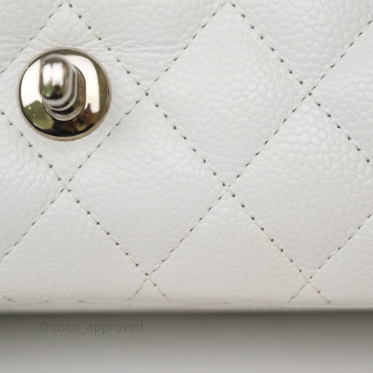 Chanel M/L Medium Classic Flap Quilted White Caviar Silver Hardware